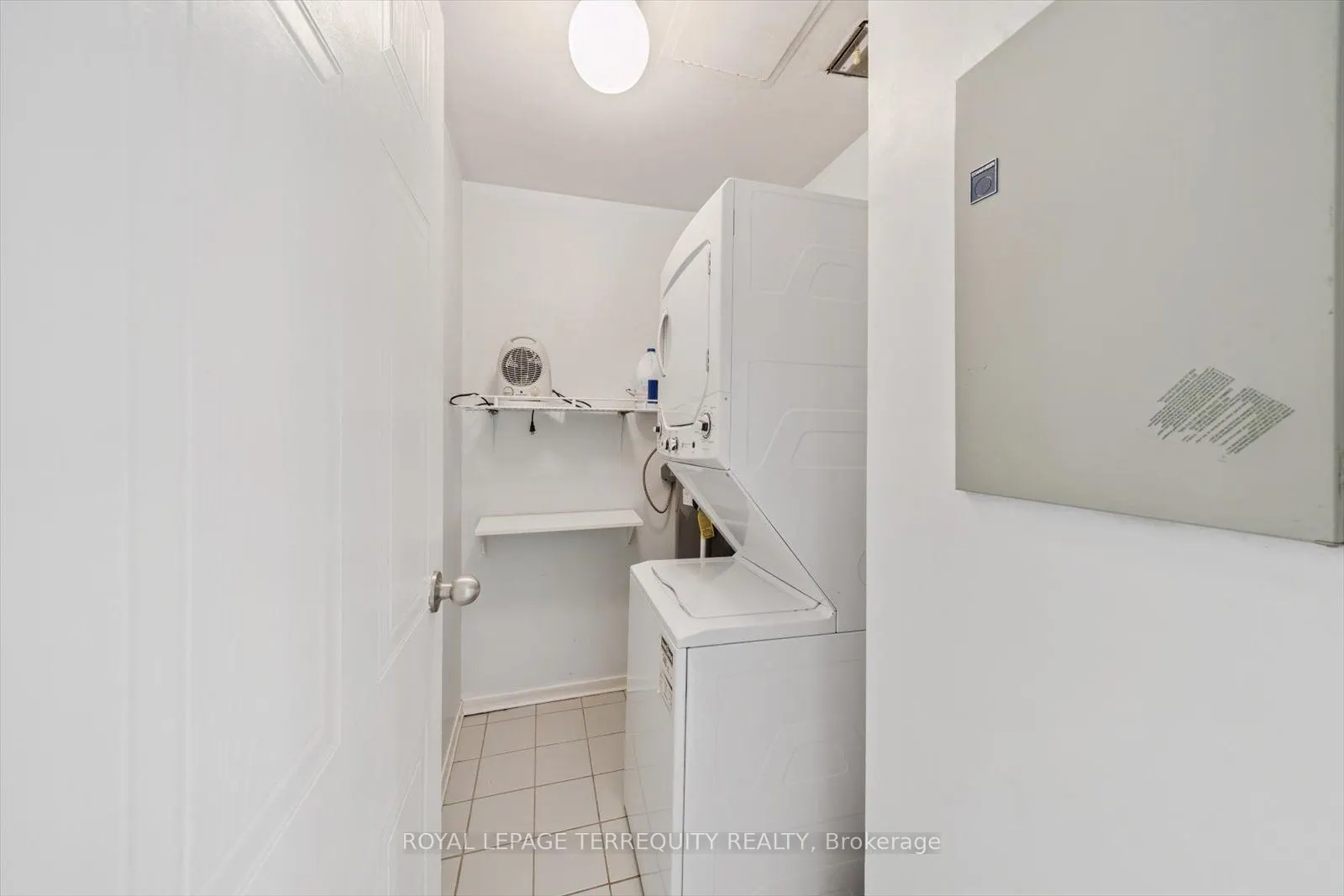 1275 Cornerbrook Place, #208