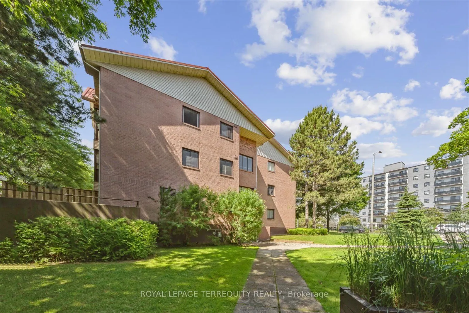 1275 Cornerbrook Place, #208