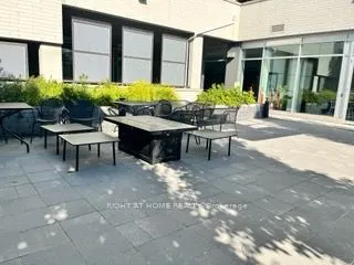 385 Osler Street, #207