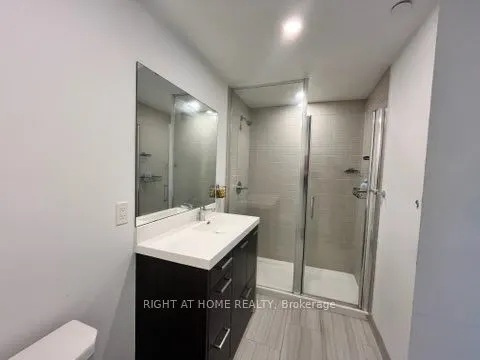 385 Osler Street, #207