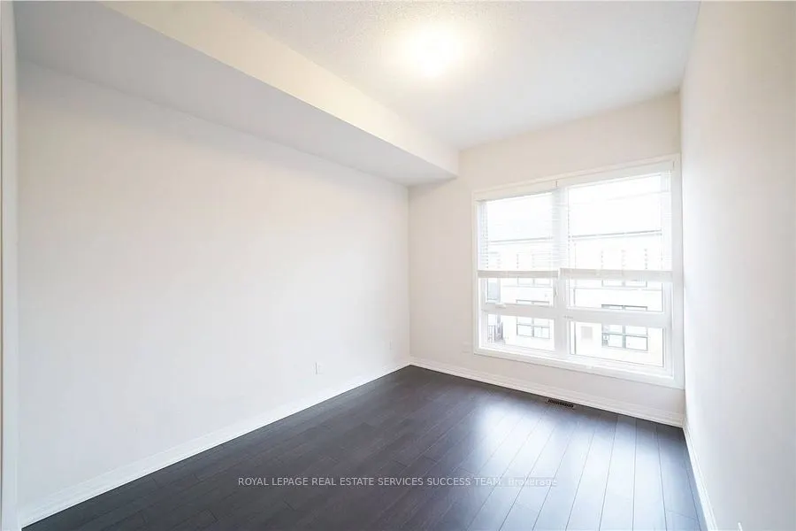 1208 Main Street E, #207