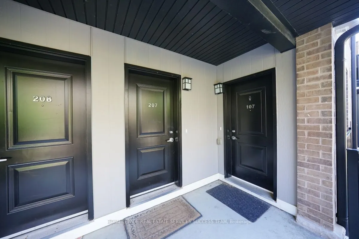 1208 Main Street E, #207