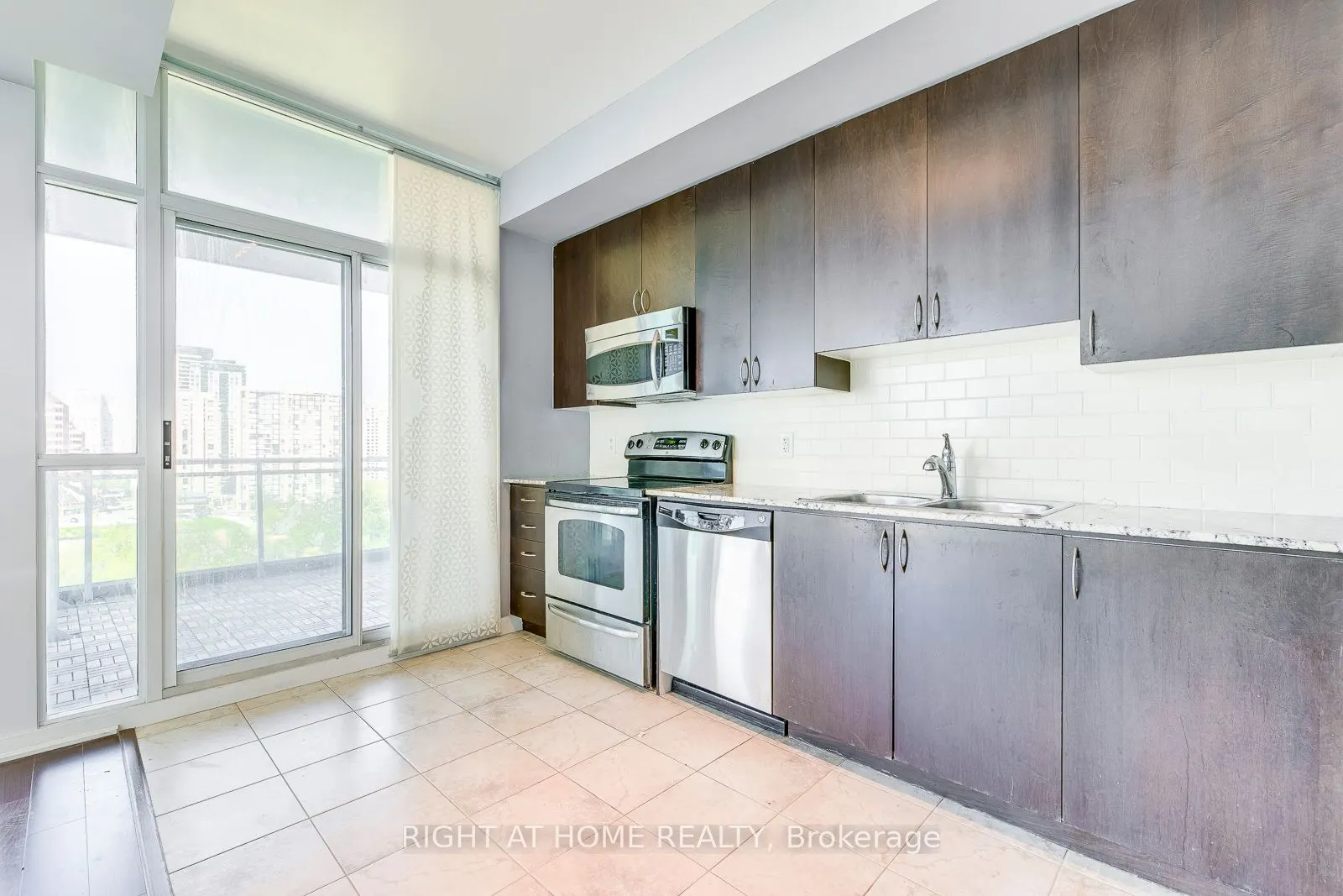 223 Webb Drive, #802