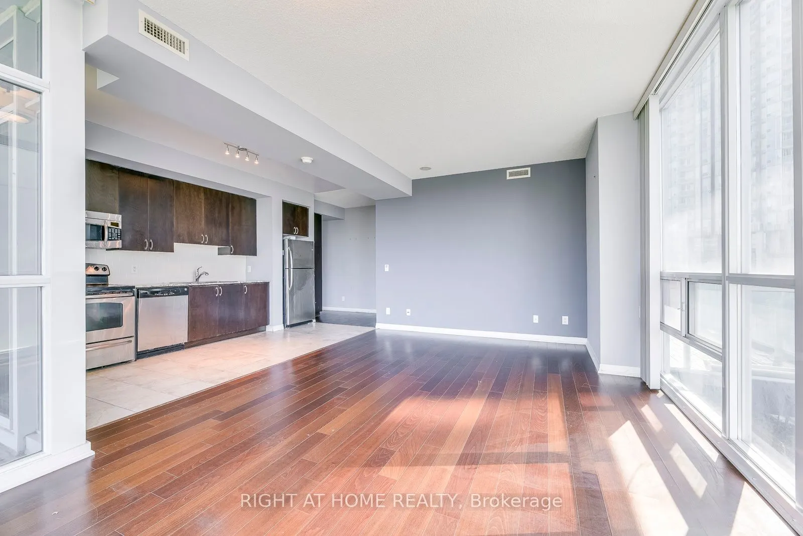 223 Webb Drive, #802