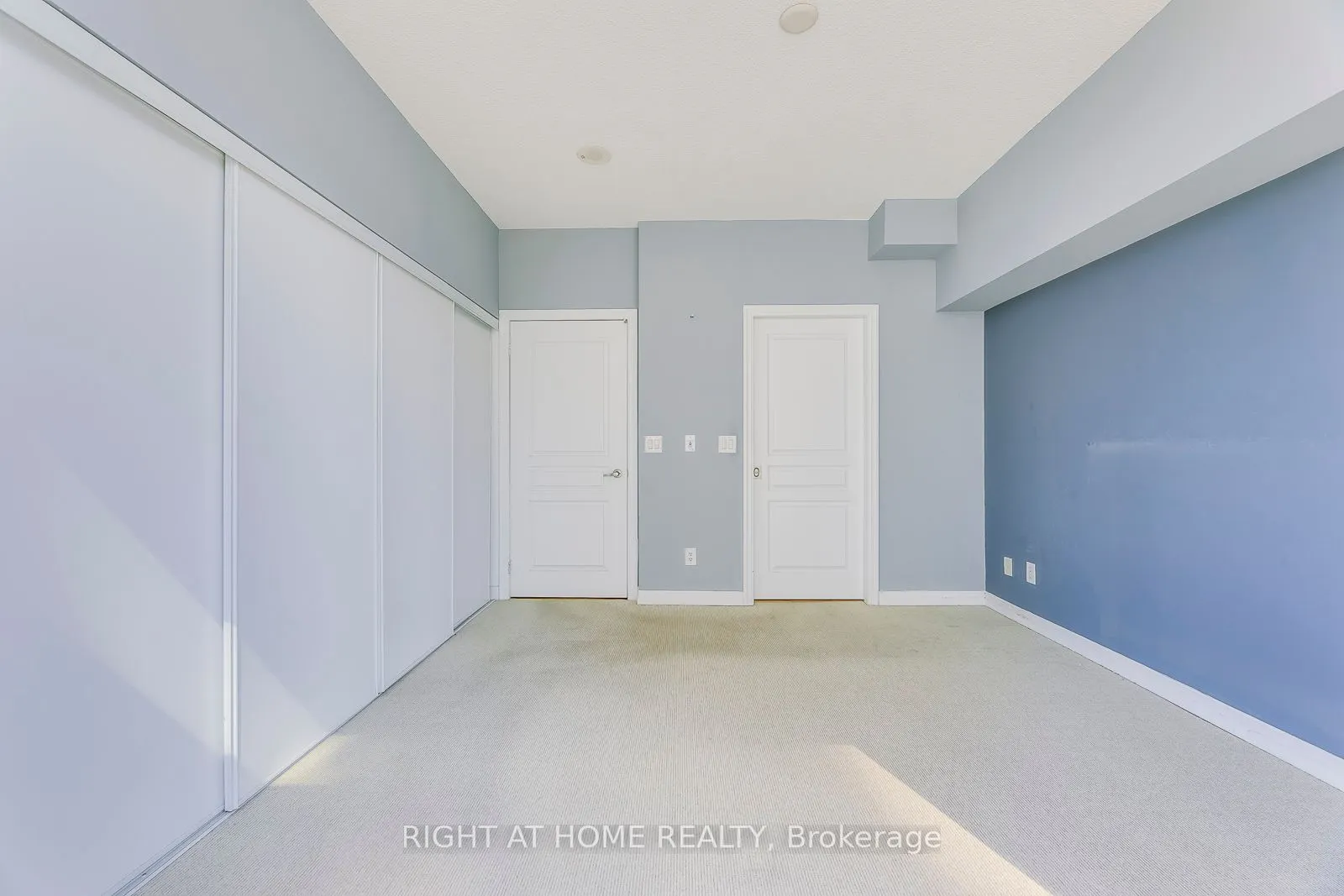 223 Webb Drive, #802