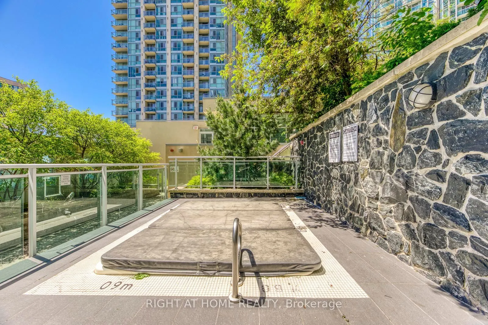 223 Webb Drive, #802