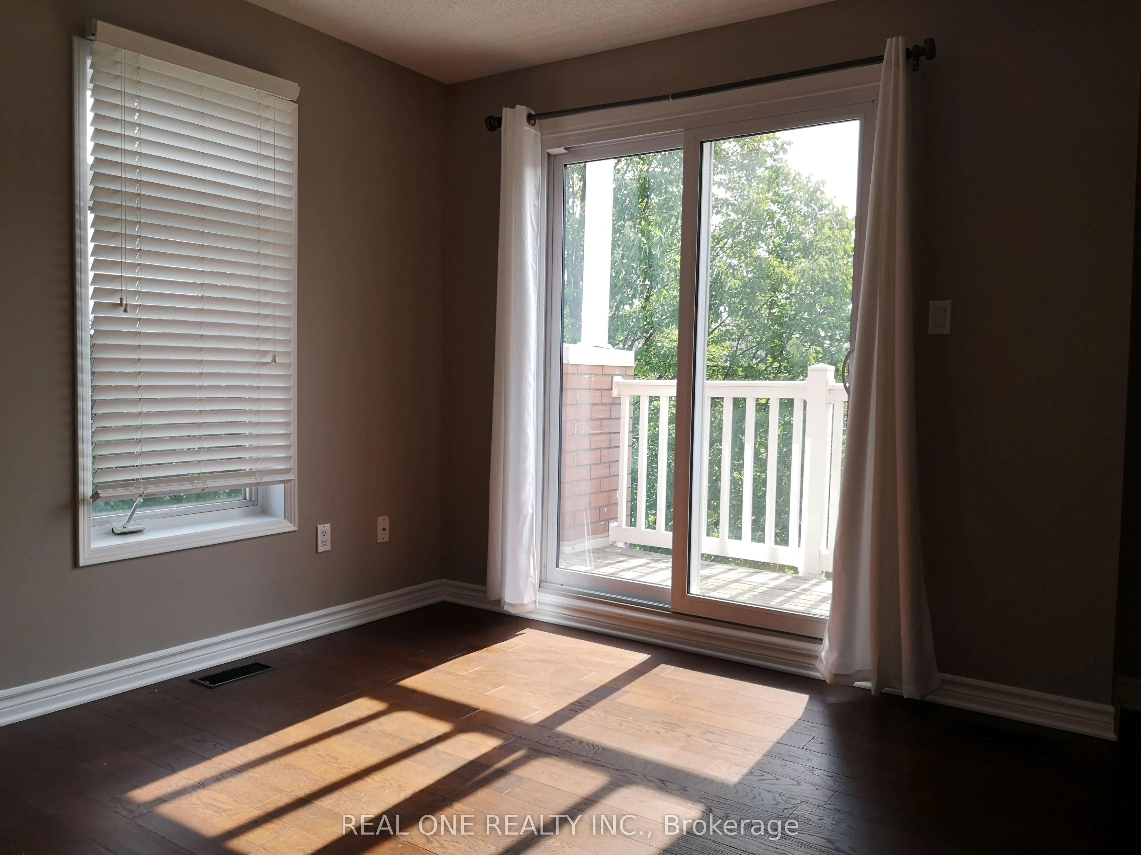 2400 Munn's Avenue, #D