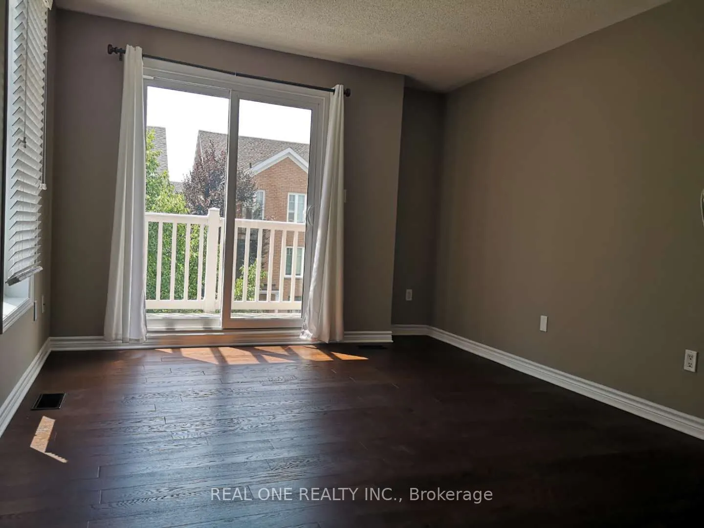 2400 Munn's Avenue, #D
