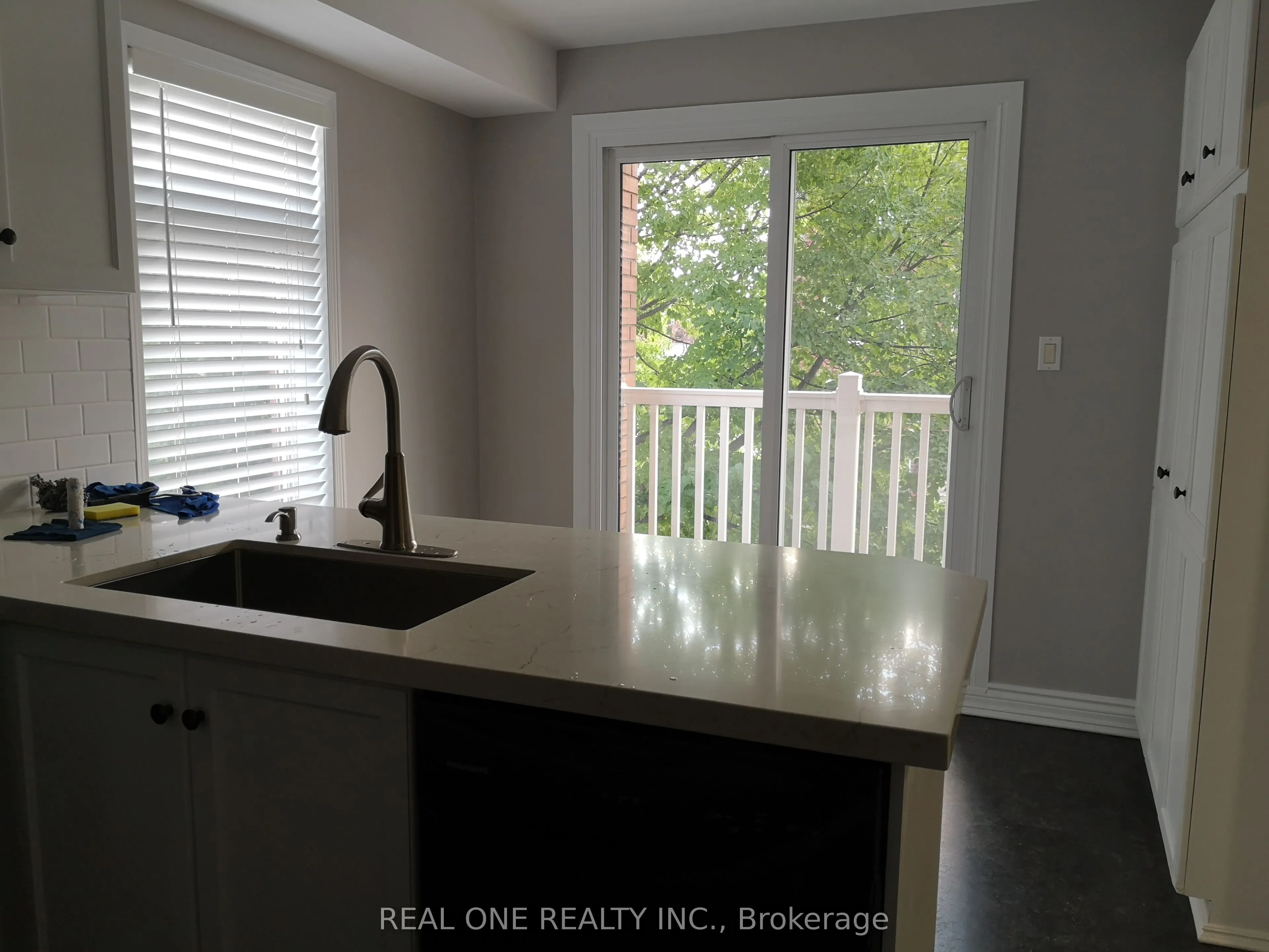 2400 Munn's Avenue, #D