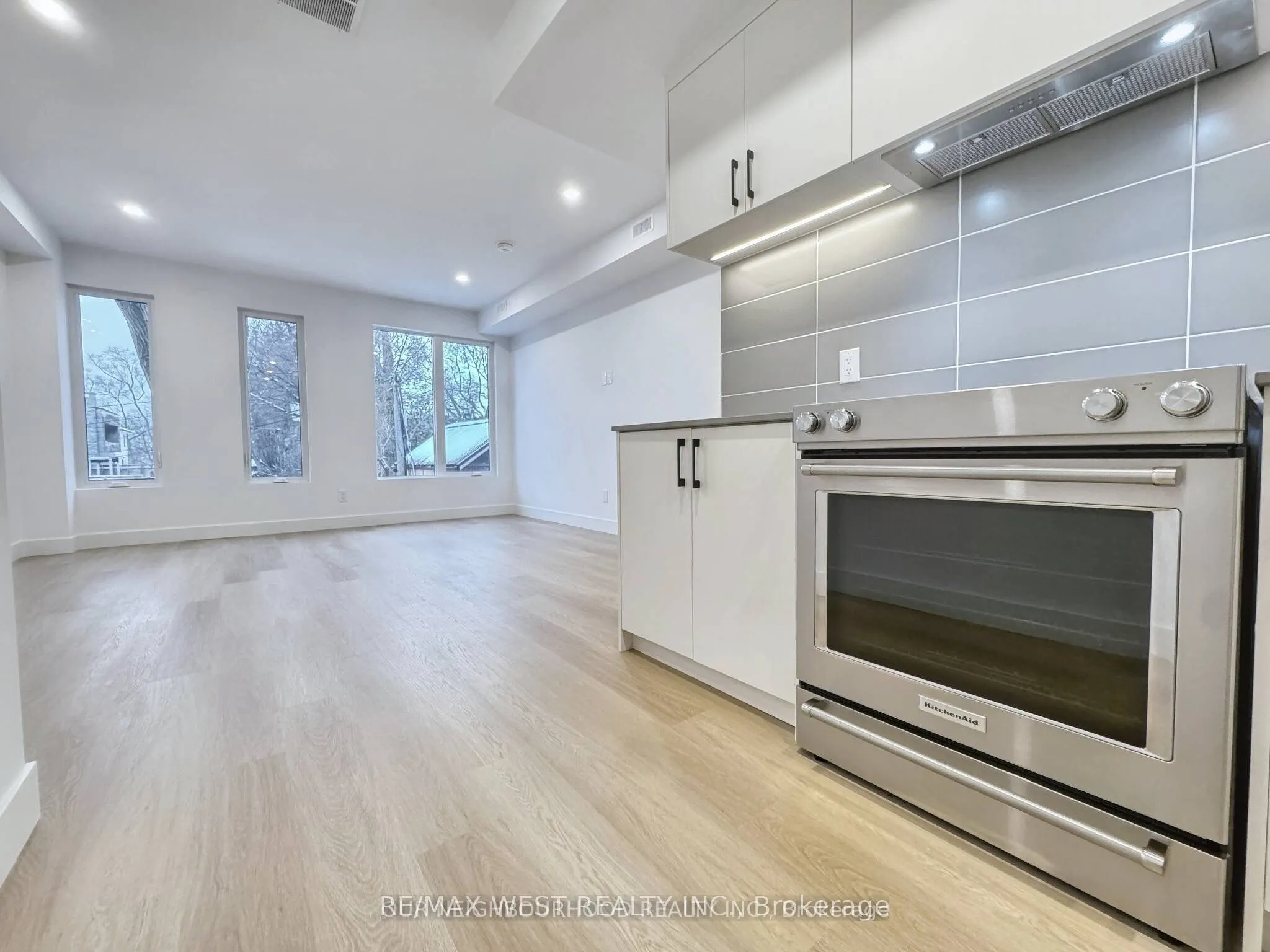 49 Morningside Avenue