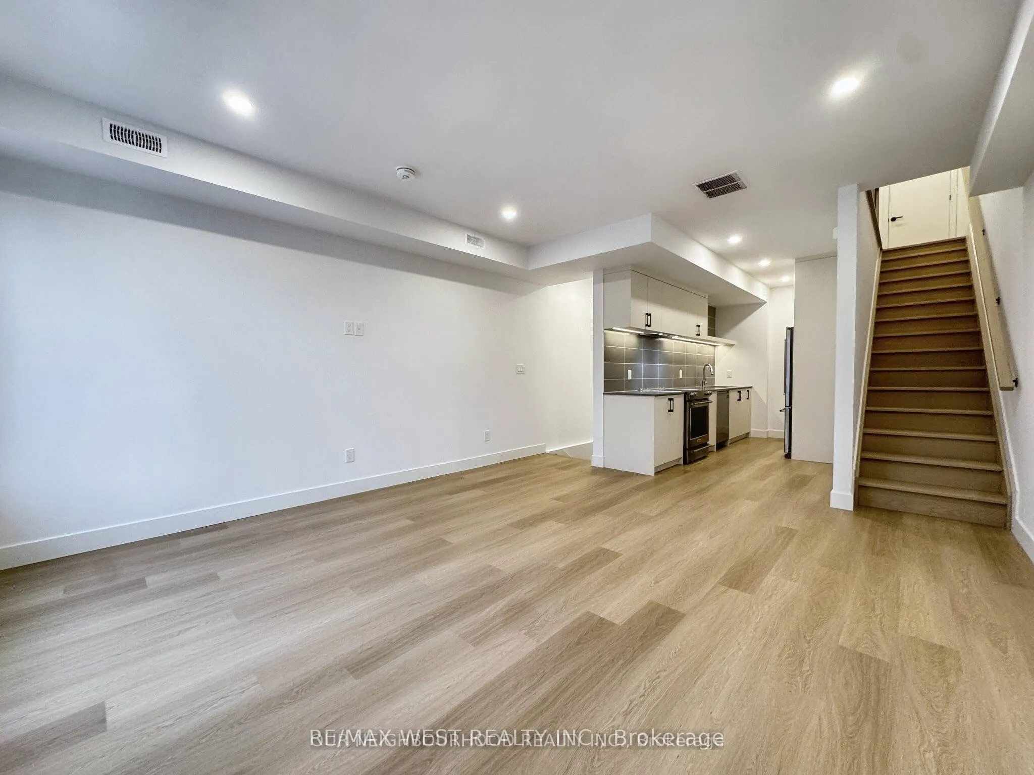 49 Morningside Avenue