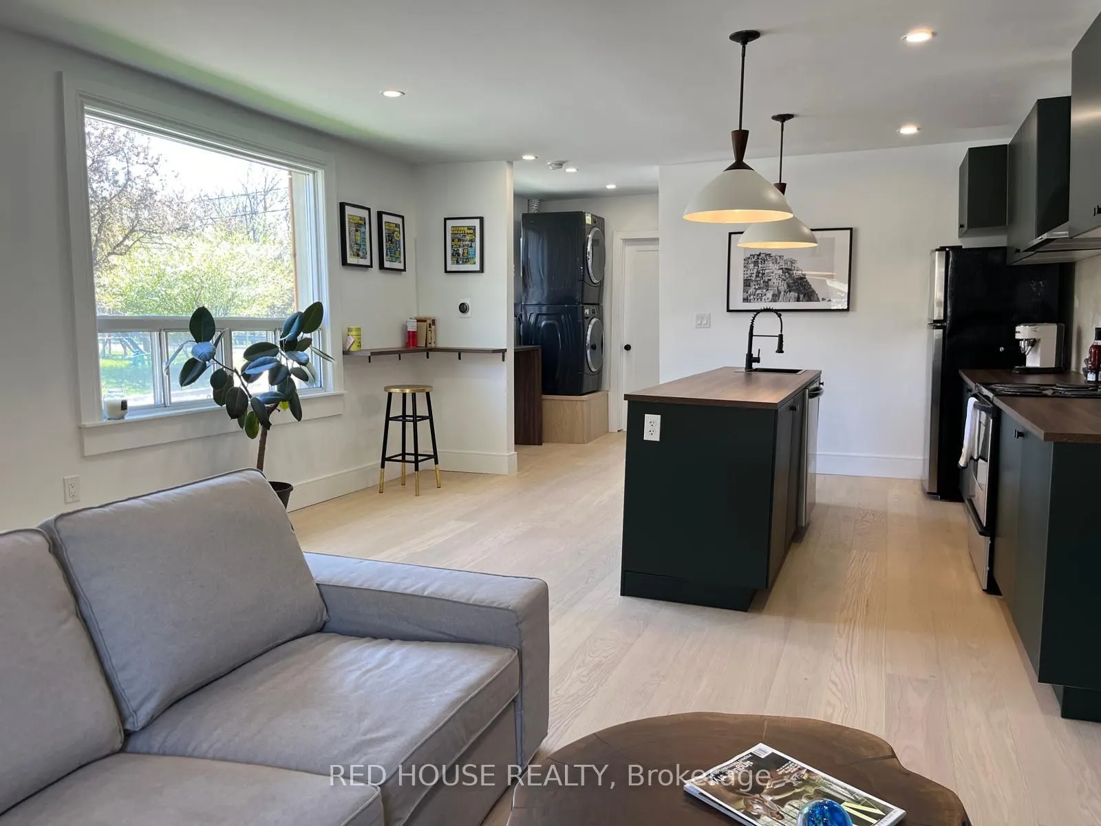 2 Hilldale Road