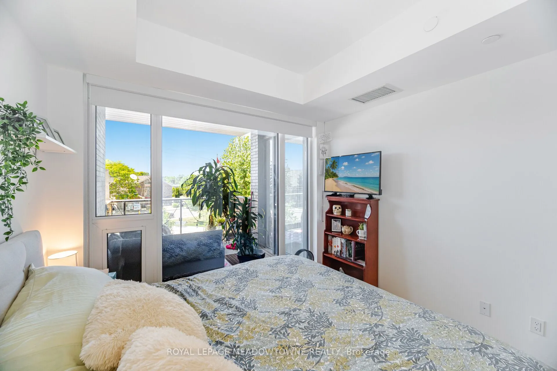 21 Park Street E, #307