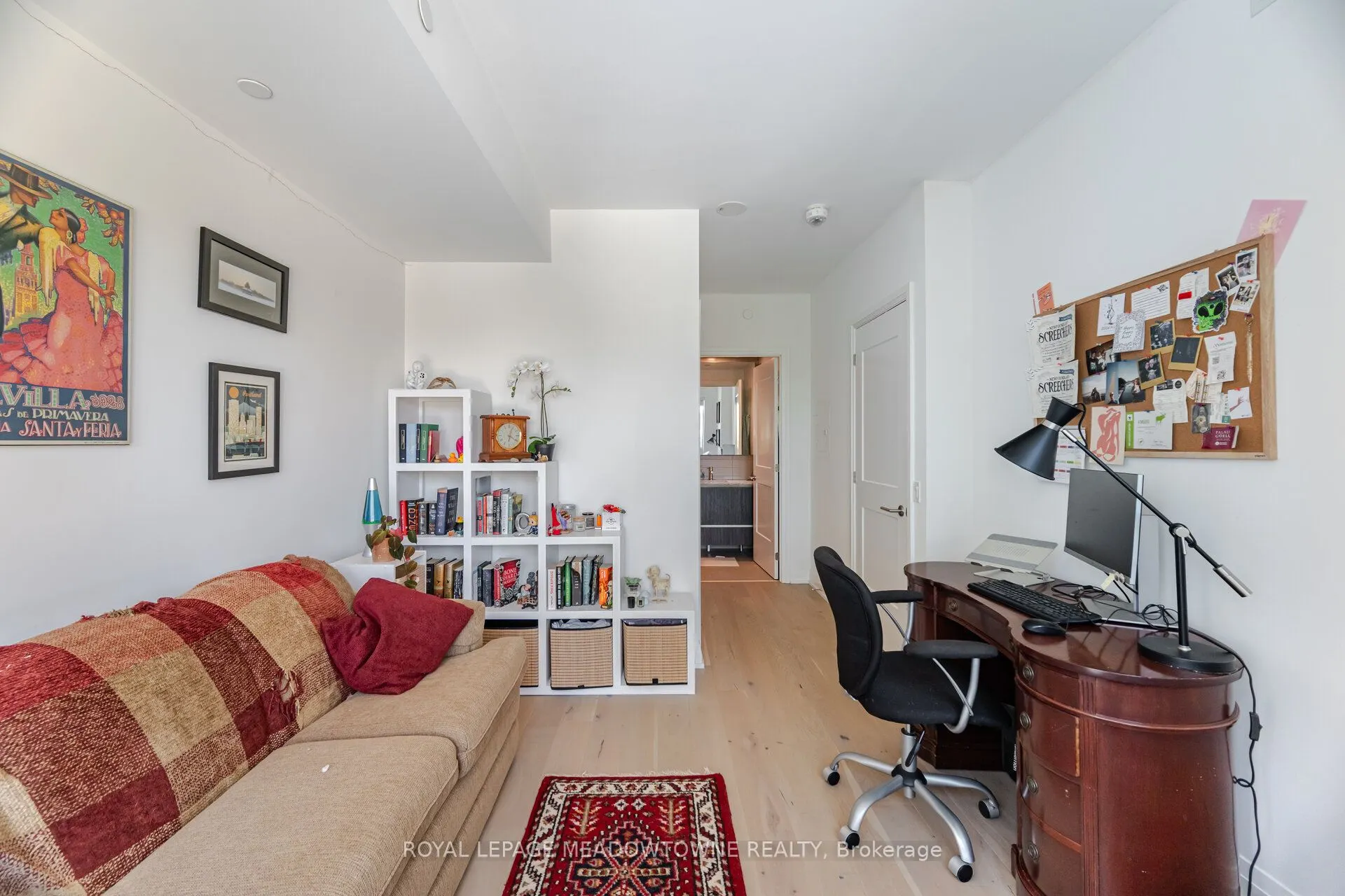 21 Park Street E, #307
