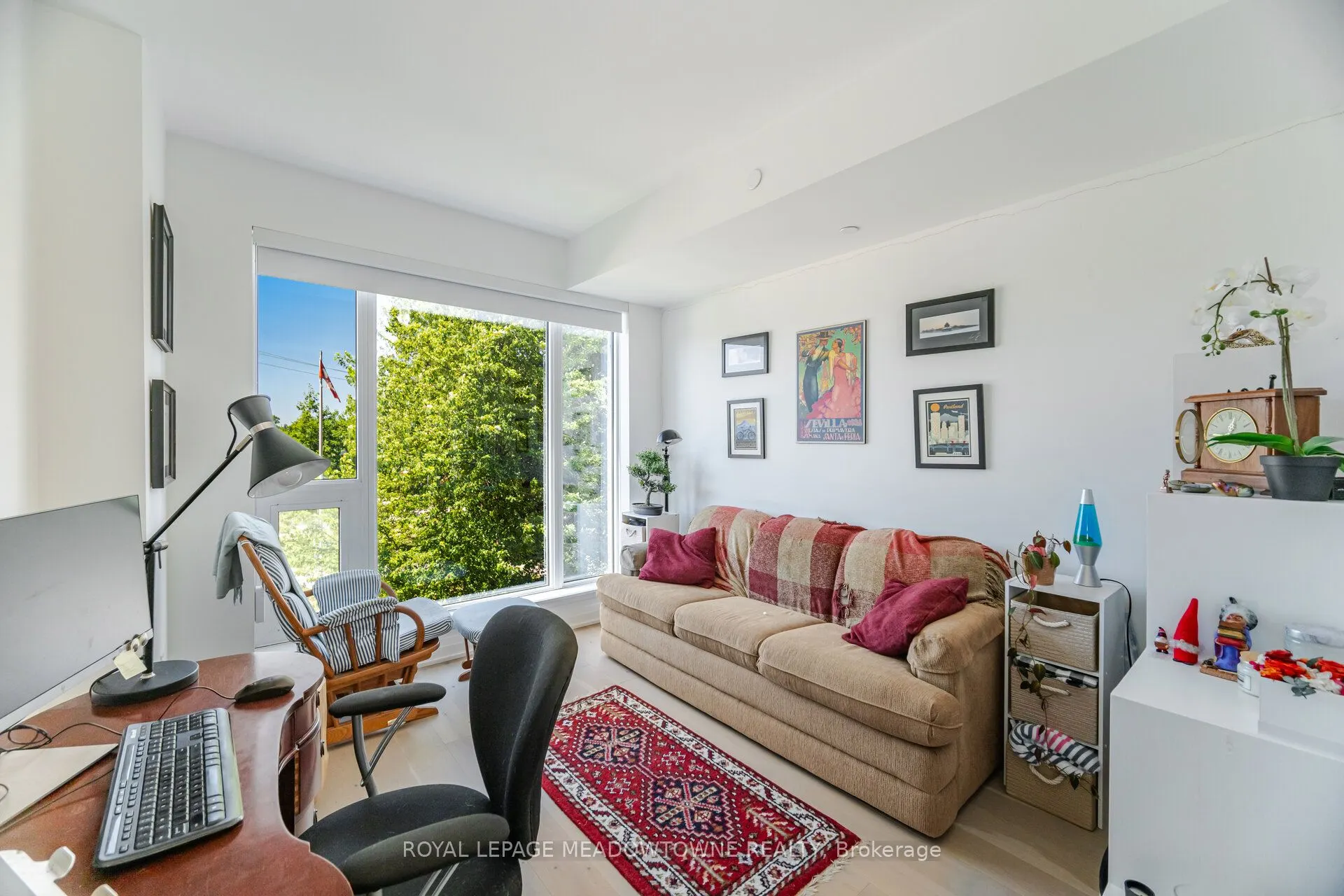 21 Park Street E, #307