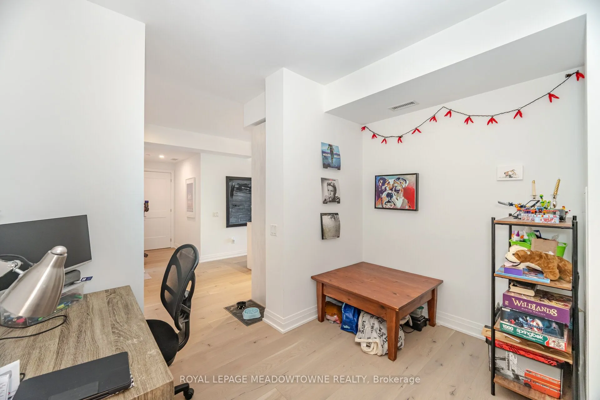 21 Park Street E, #307