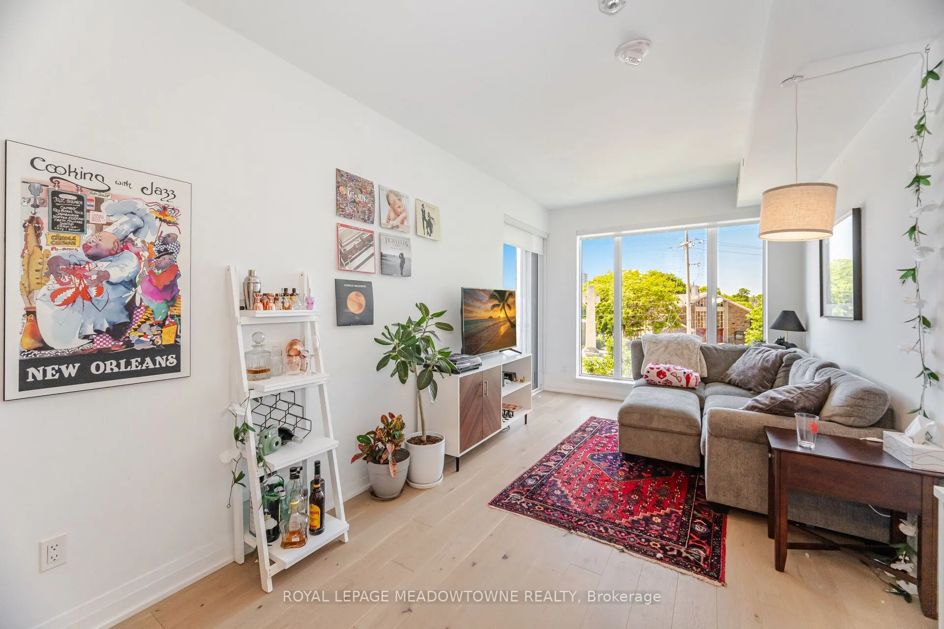 21 Park Street E, #307