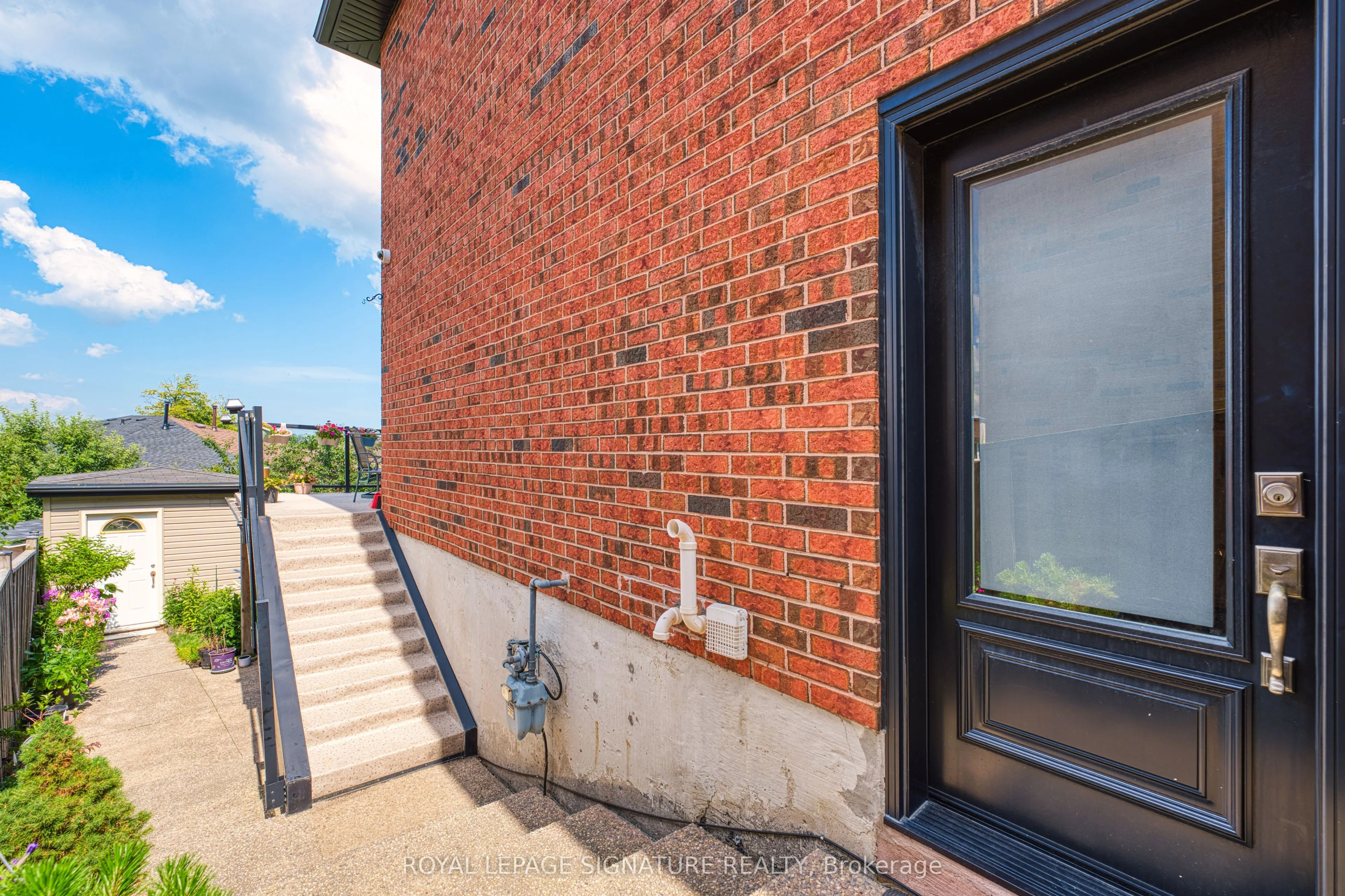 4091 Dursley Crescent