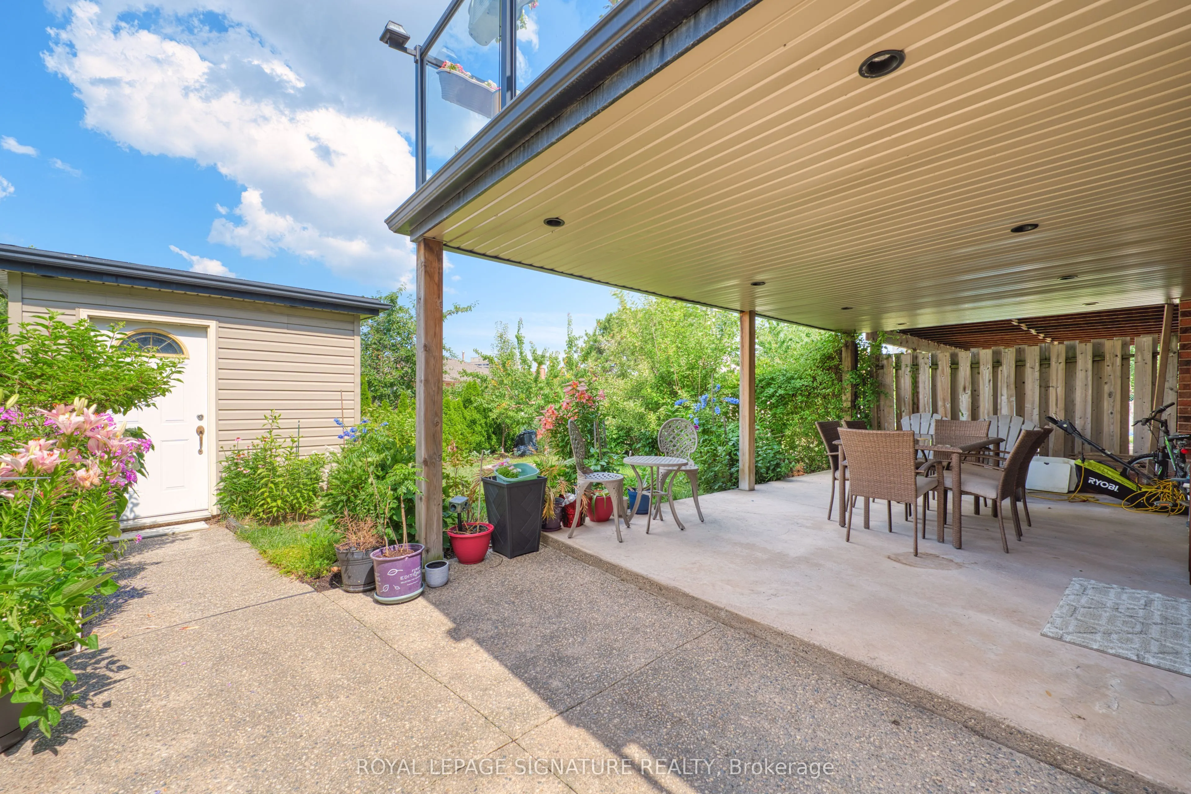 4091 Dursley Crescent