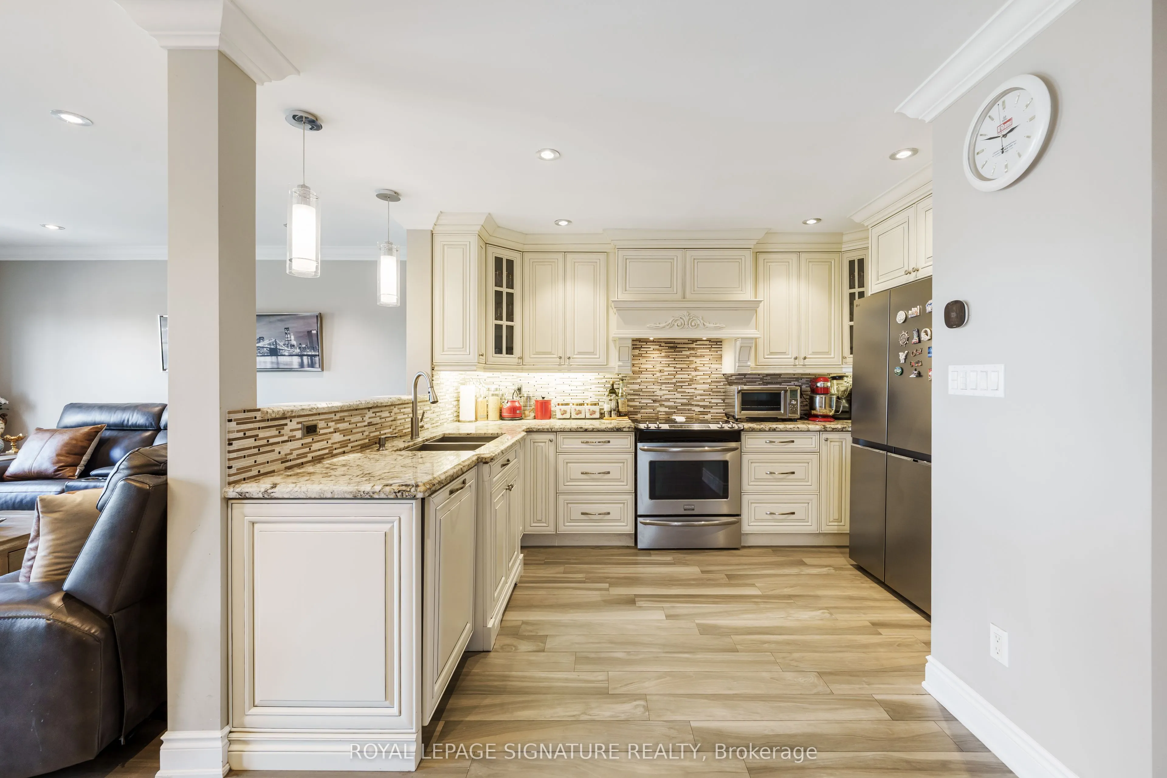 4091 Dursley Crescent
