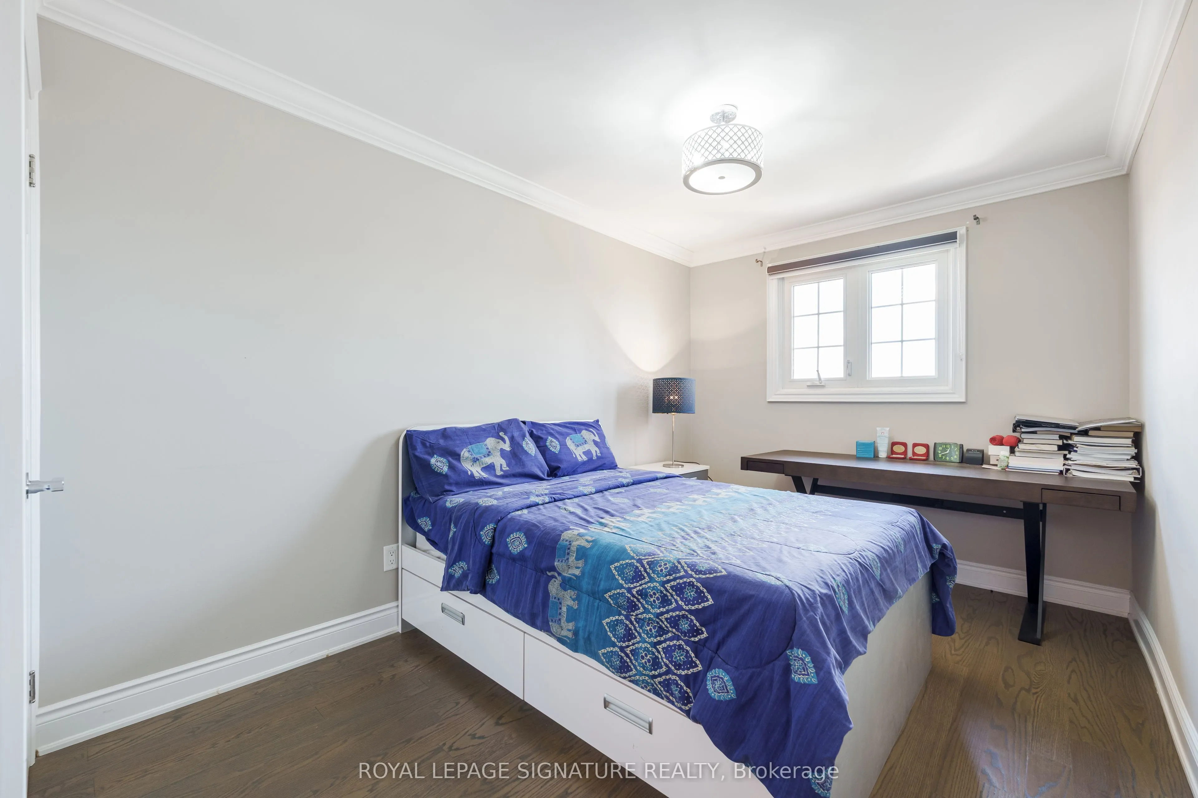4091 Dursley Crescent