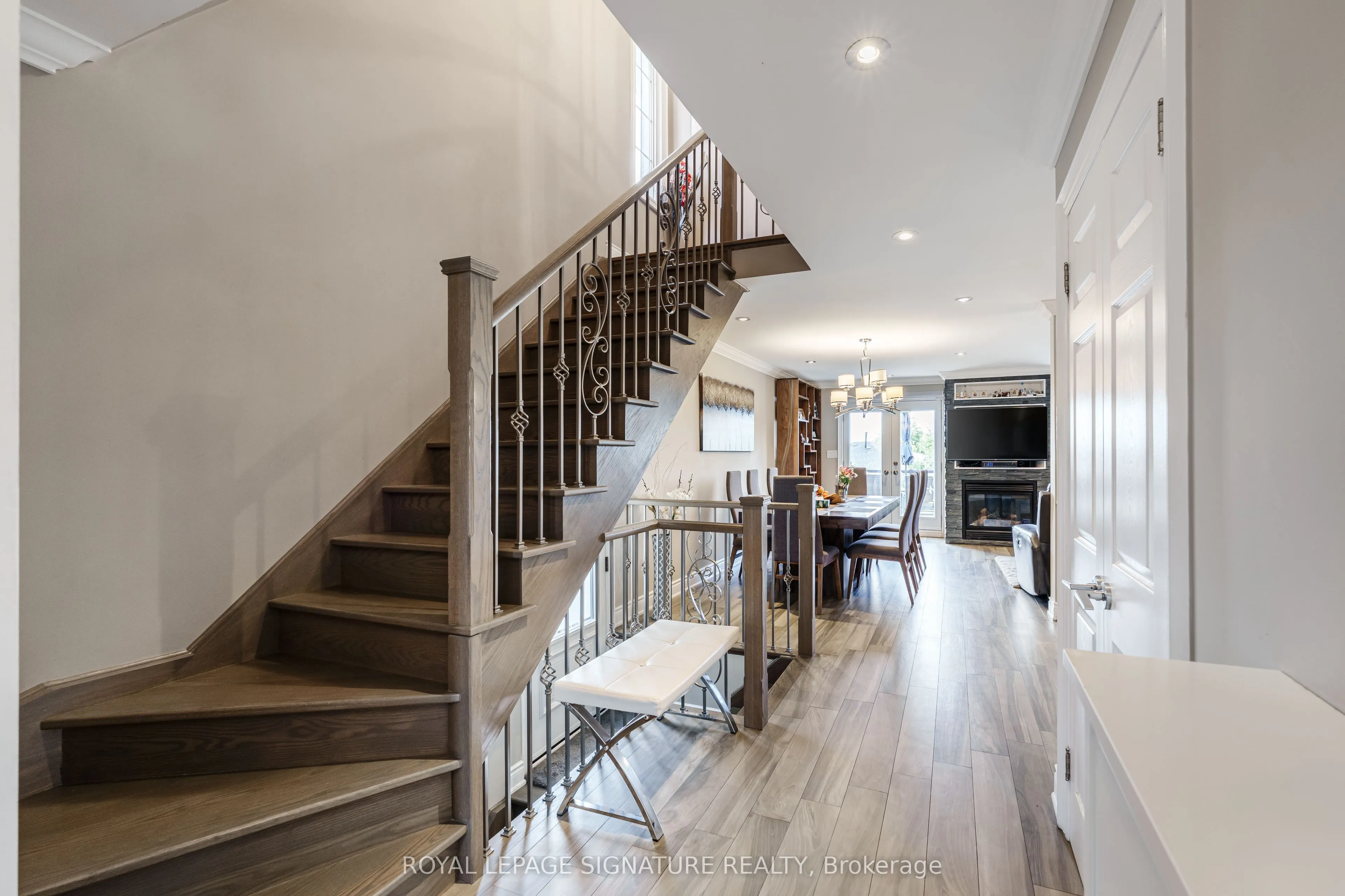 4091 Dursley Crescent