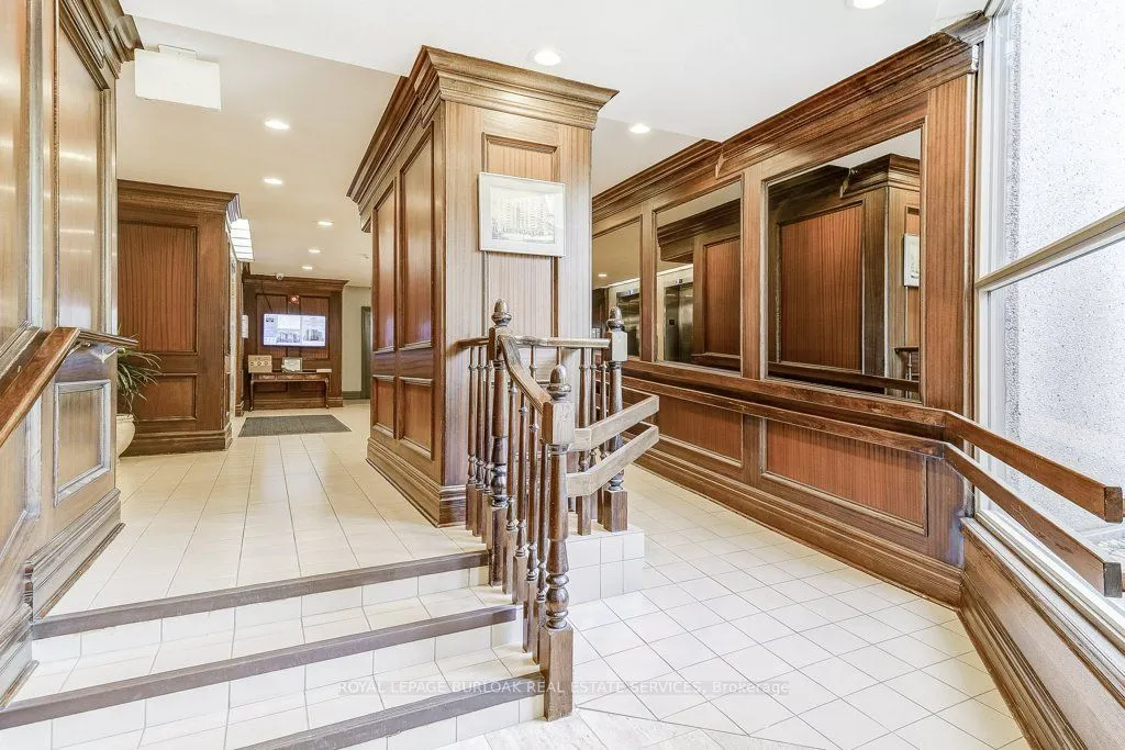 1201 North Shore Boulevard E, #706