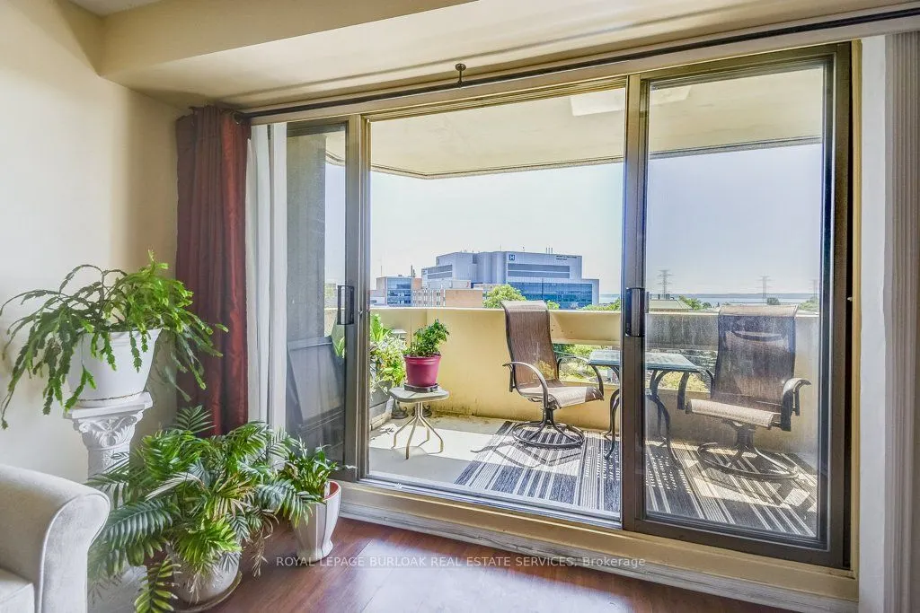 1201 North Shore Boulevard E, #706