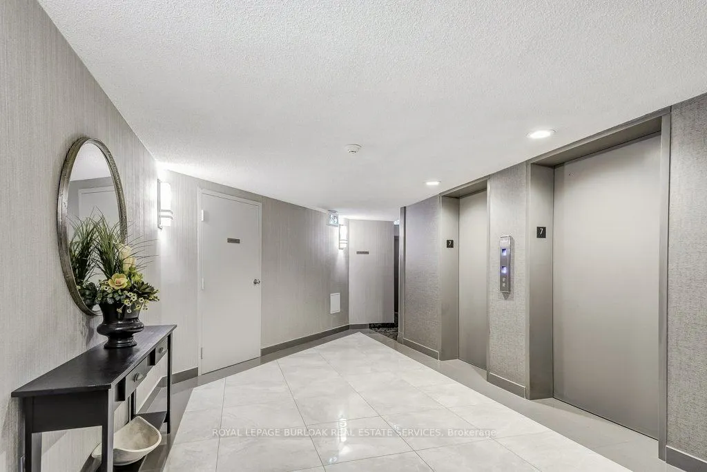 1201 North Shore Boulevard E, #706