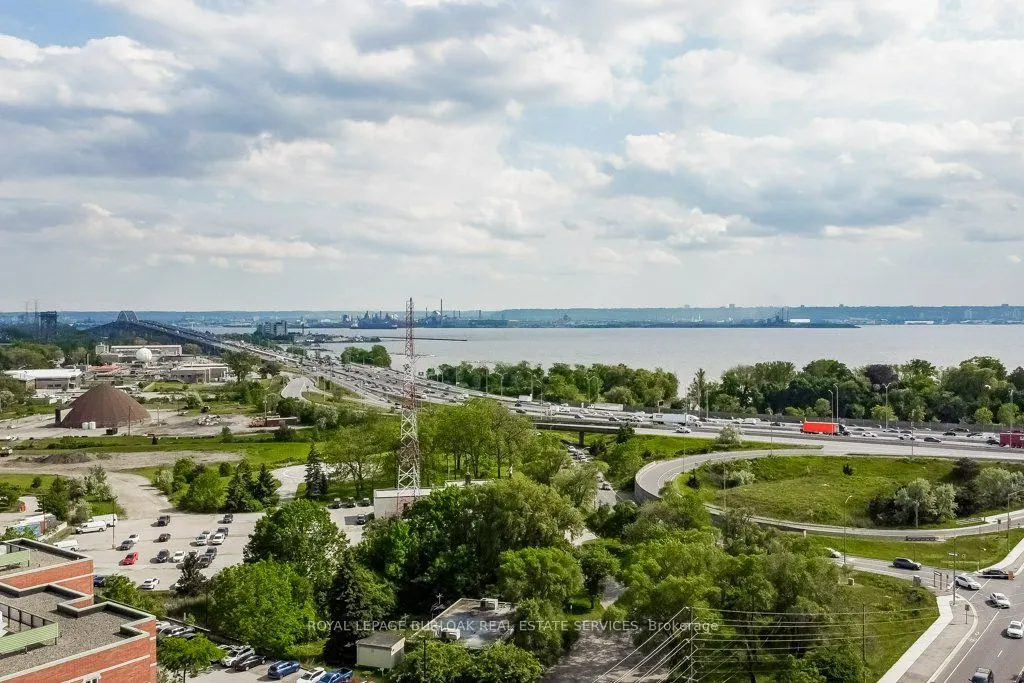 1201 North Shore Boulevard E, #706