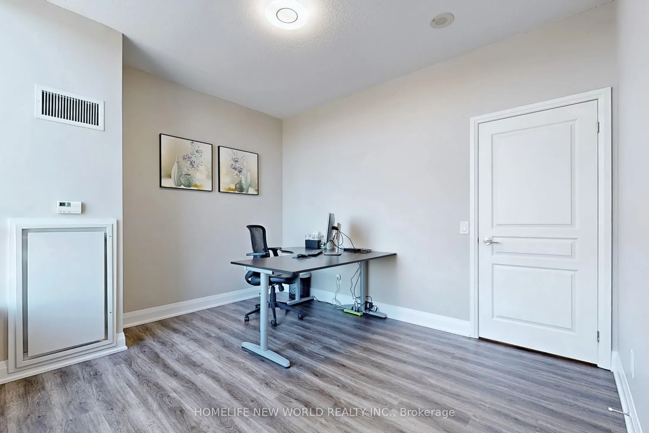1 Hurontario Street, #506