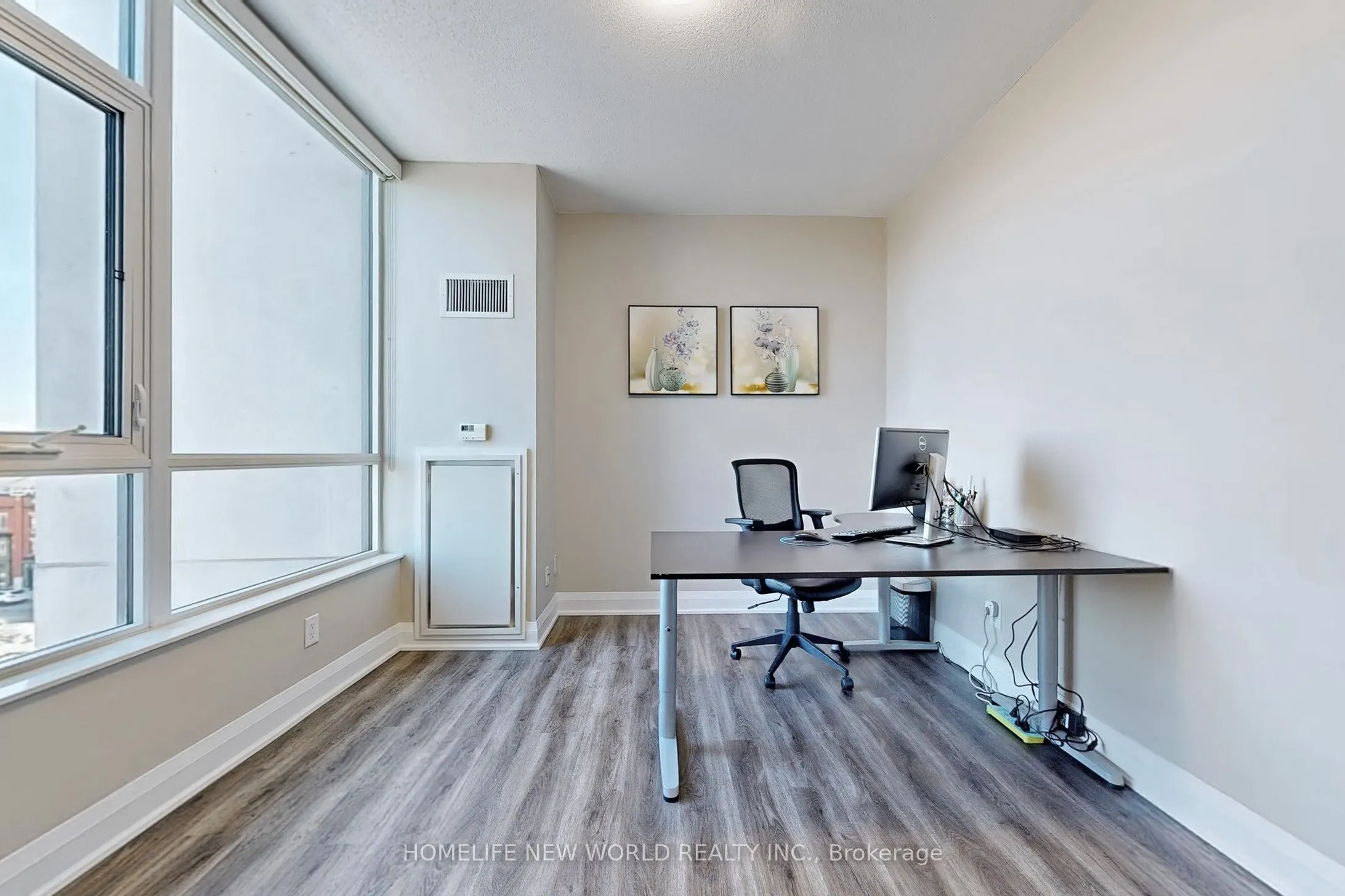 1 Hurontario Street, #506