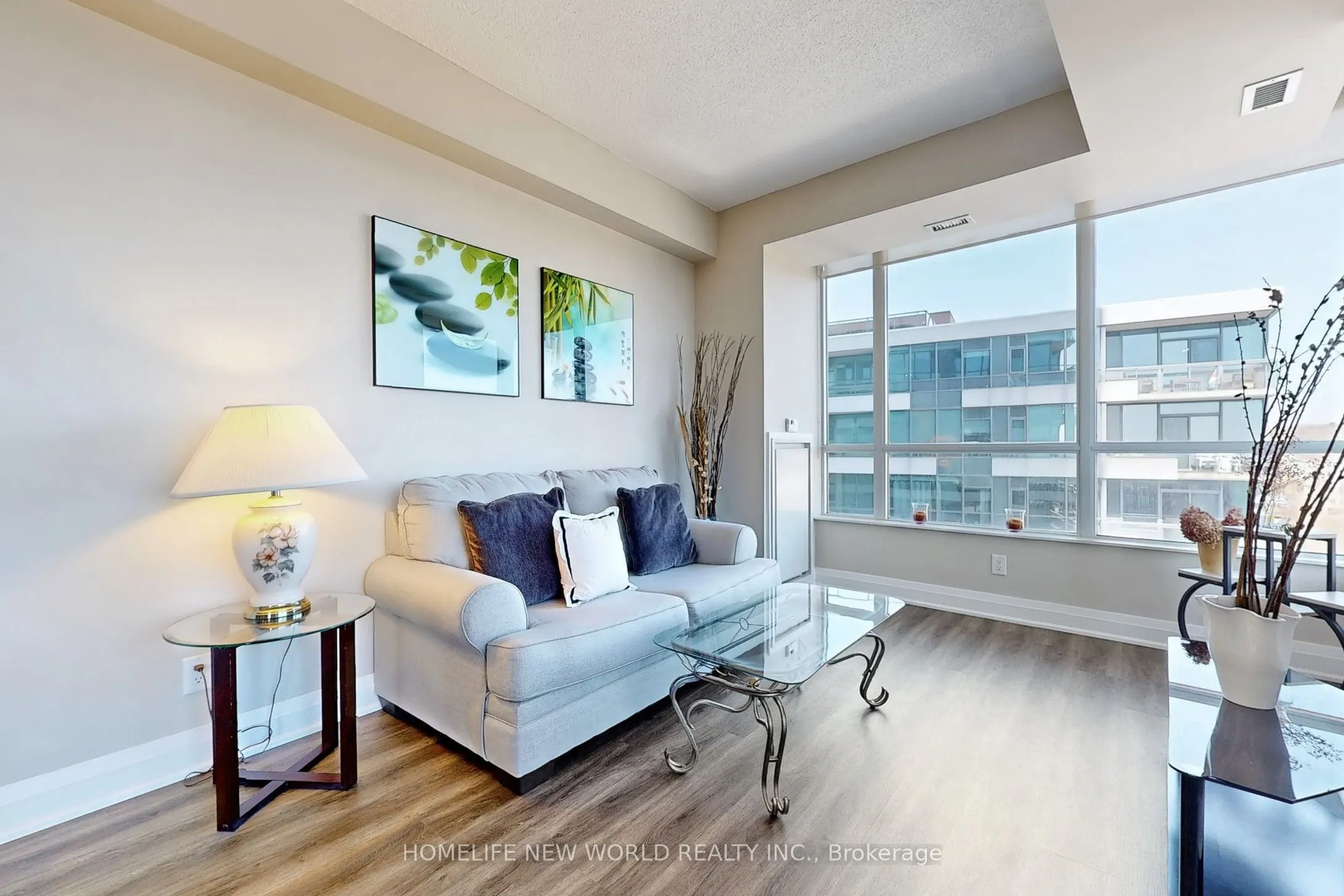 1 Hurontario Street, #506