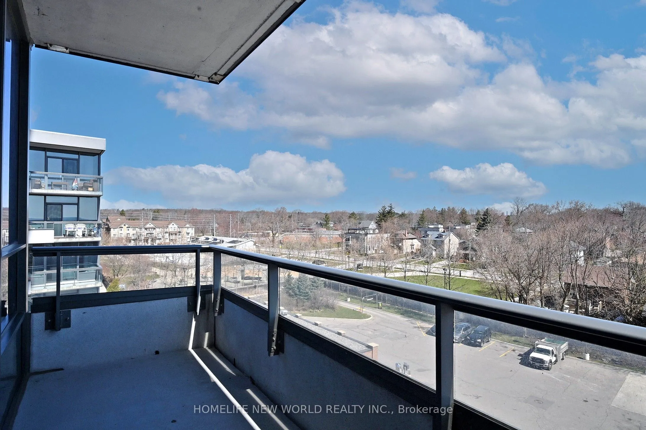 1 Hurontario Street, #506
