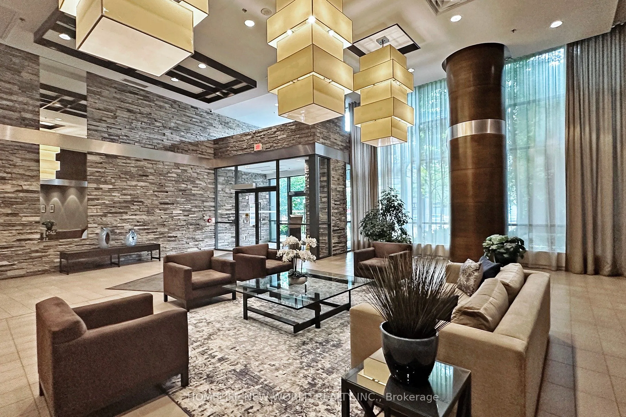 1 Hurontario Street, #506