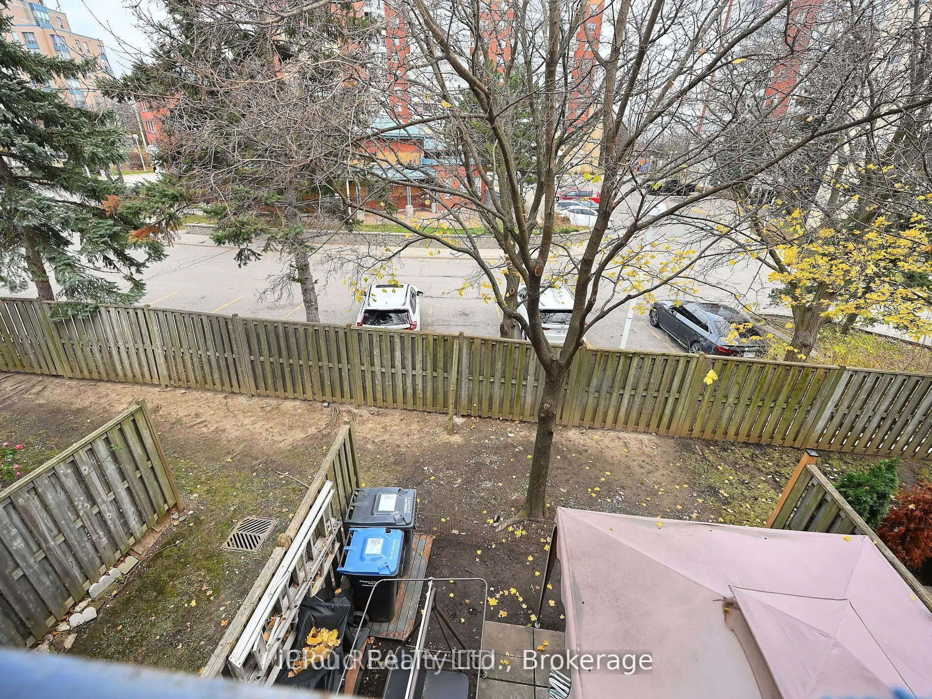 80 Acorn Place, #166