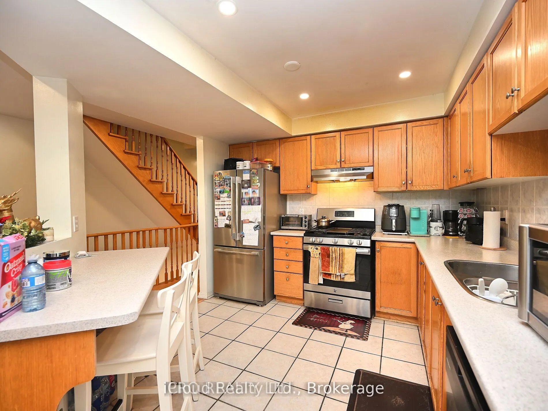 80 Acorn Place, #166