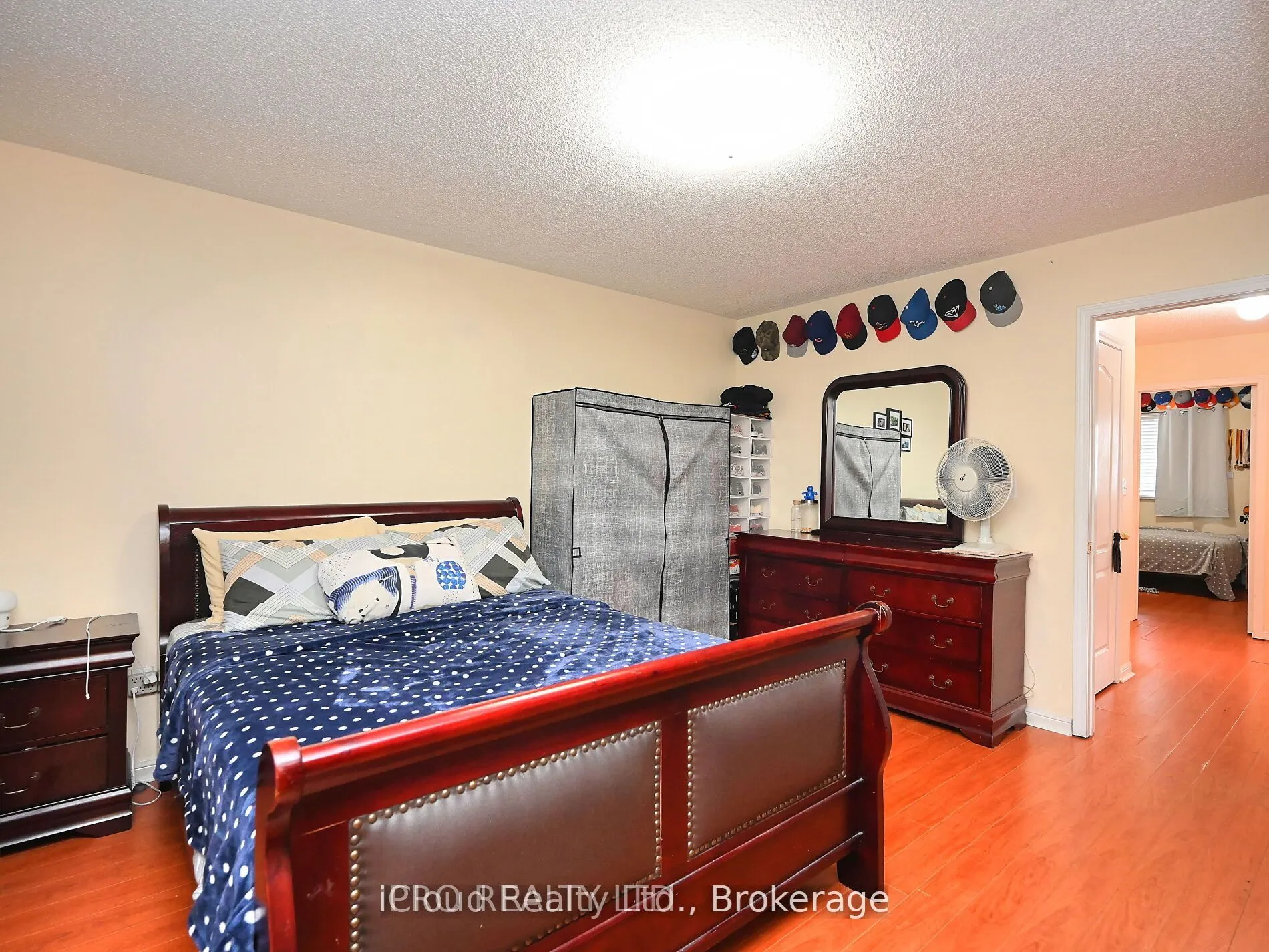 80 Acorn Place, #166