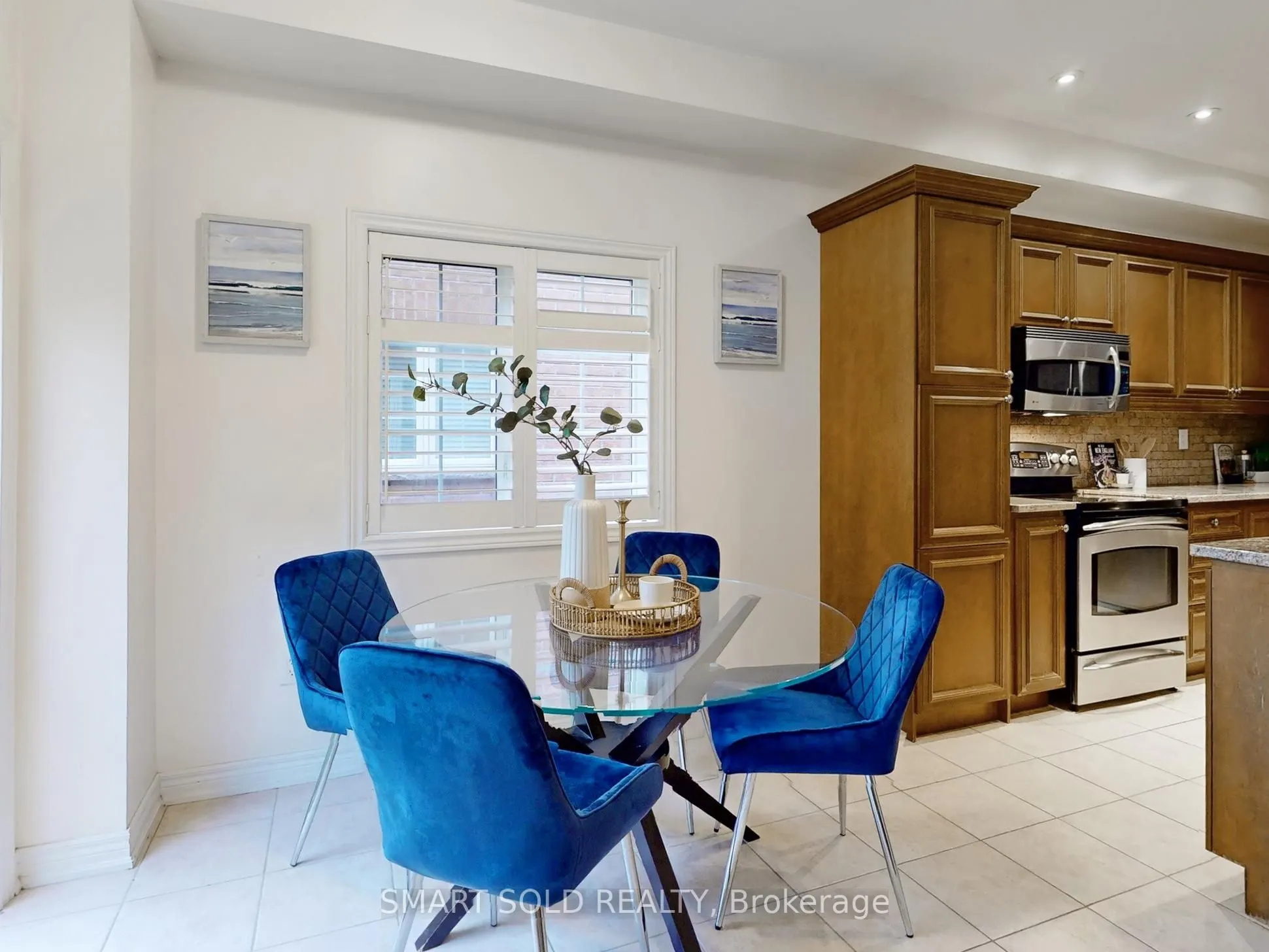 230 Paisley Boulevard W, #26