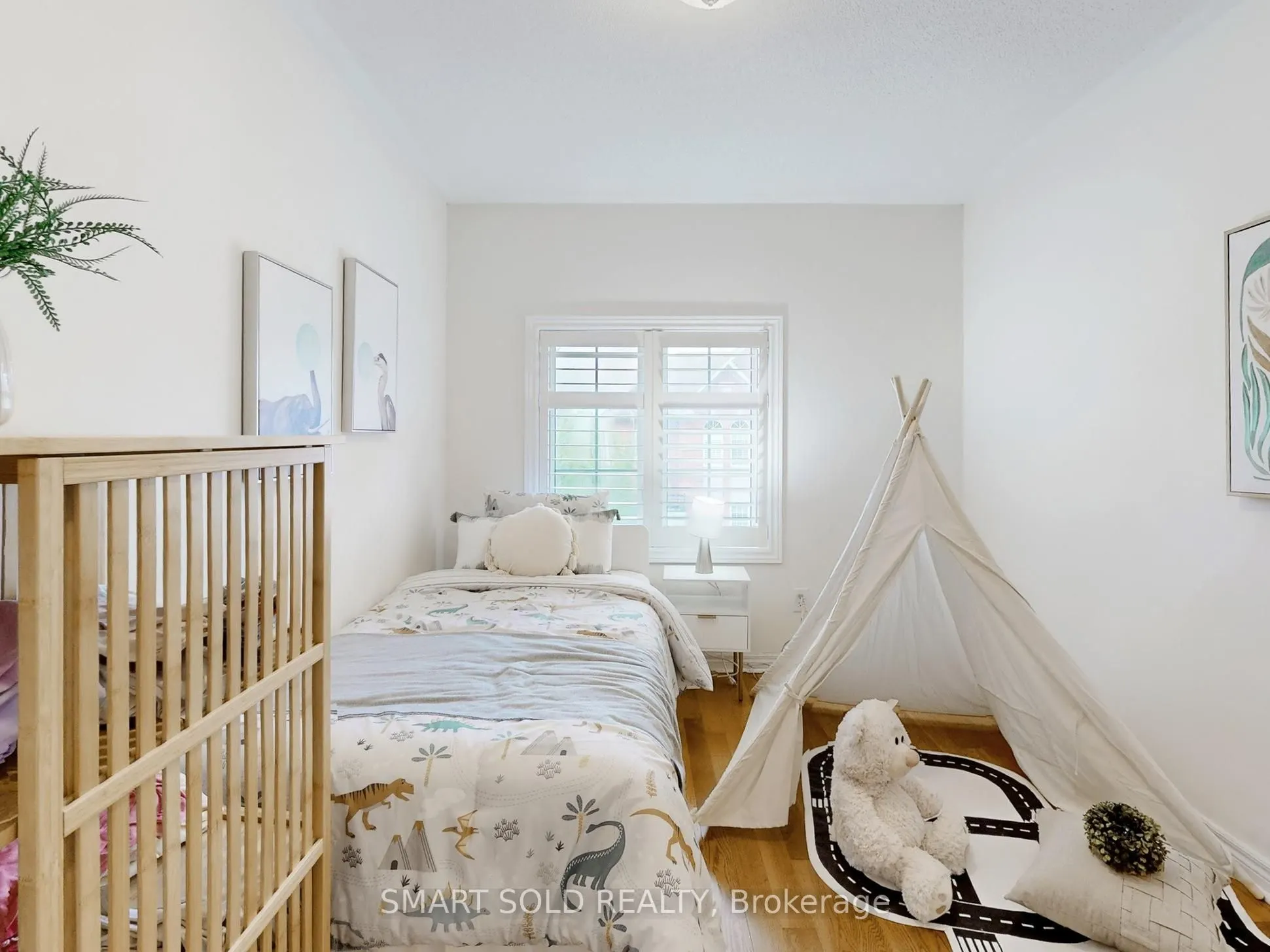 230 Paisley Boulevard W, #26