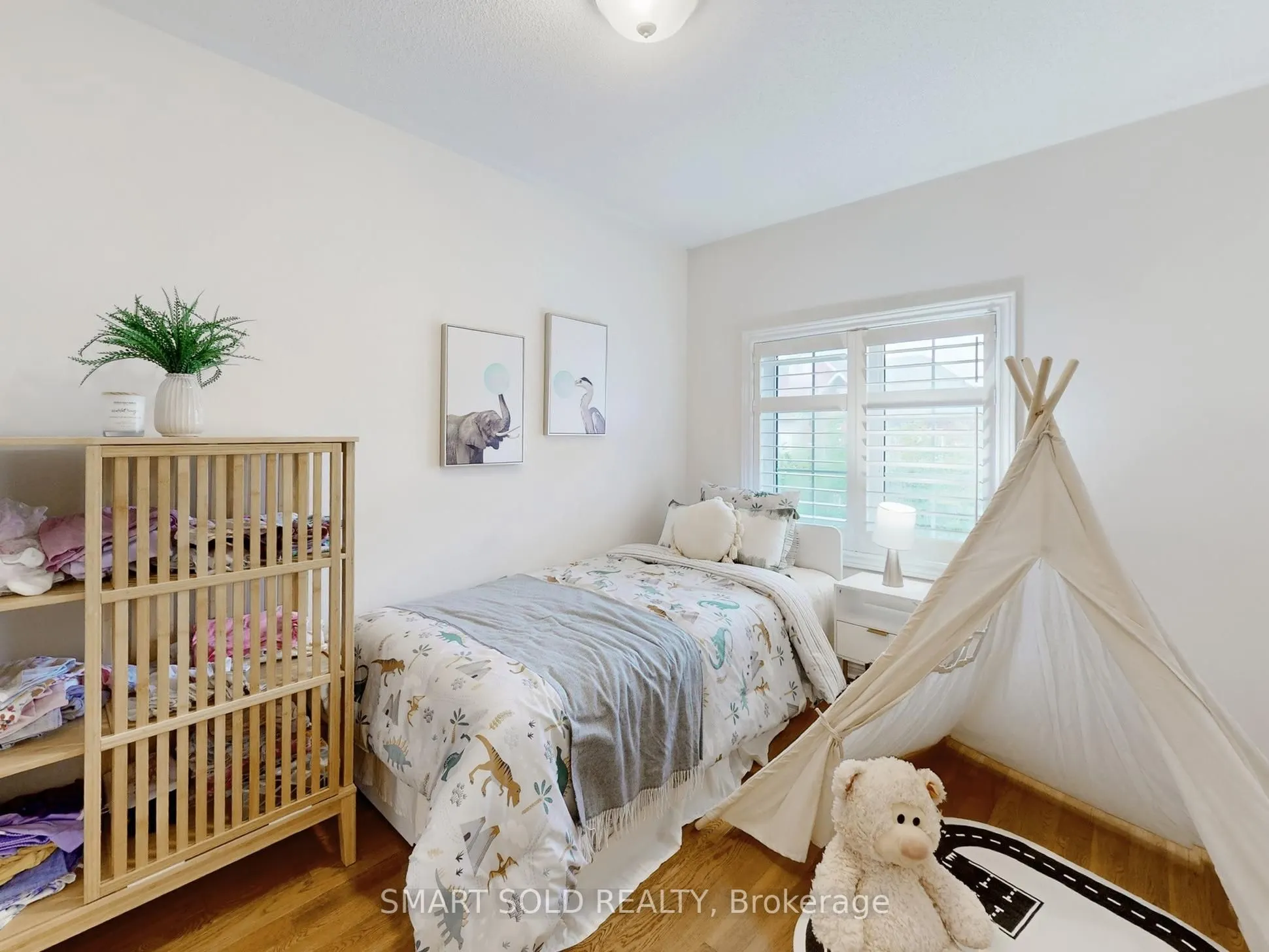 230 Paisley Boulevard W, #26