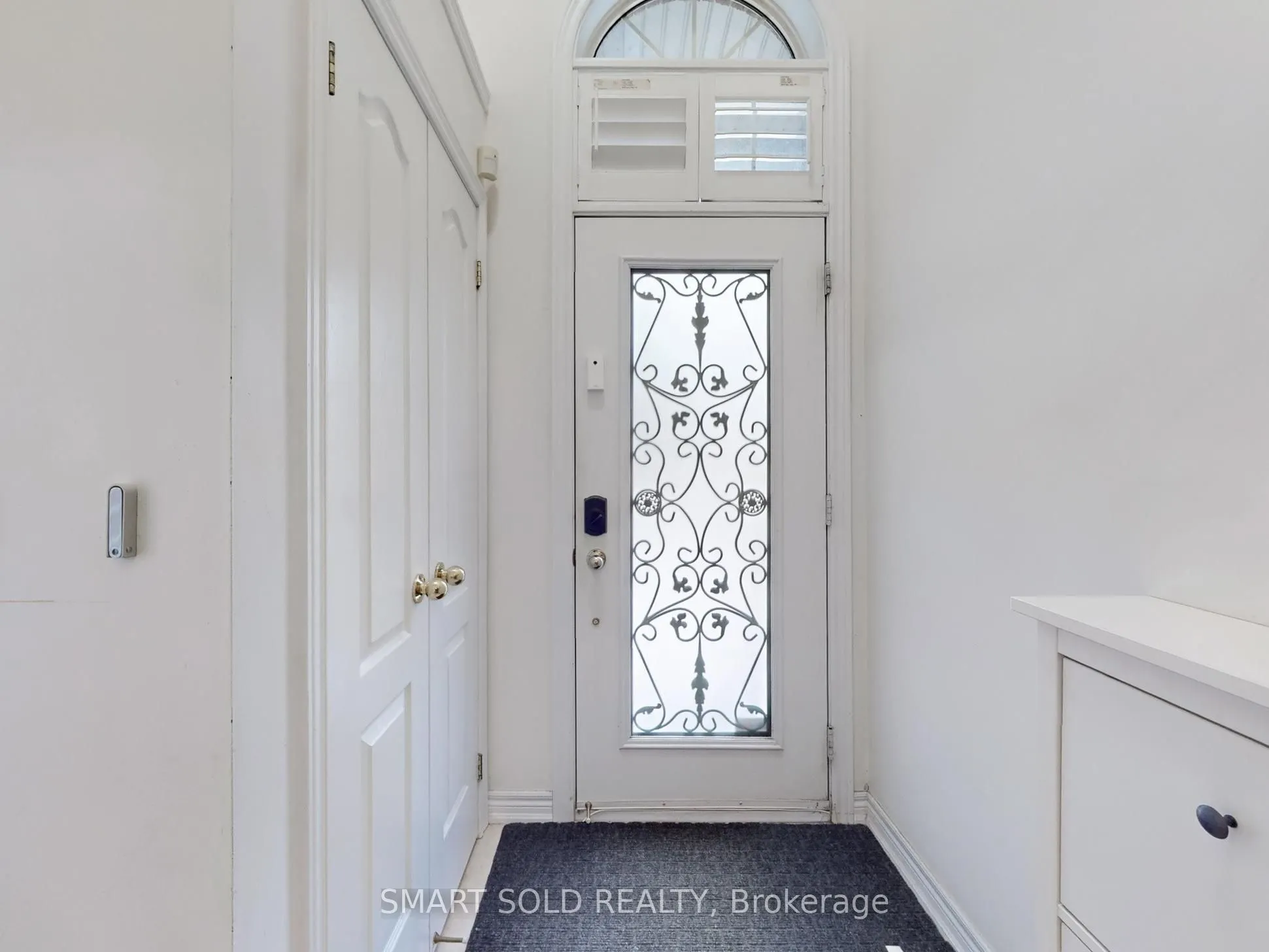 230 Paisley Boulevard W, #26