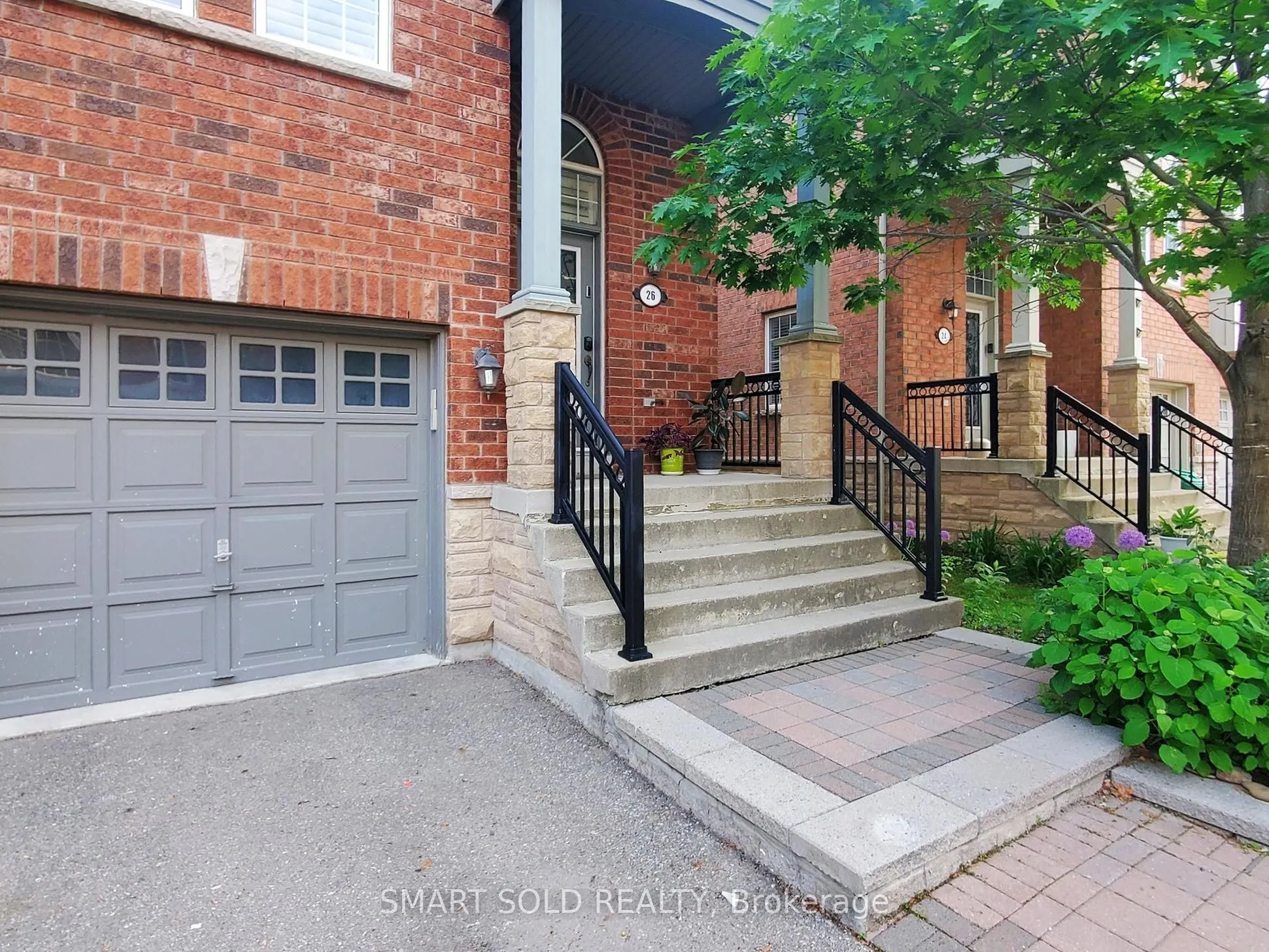 230 Paisley Boulevard W, #26