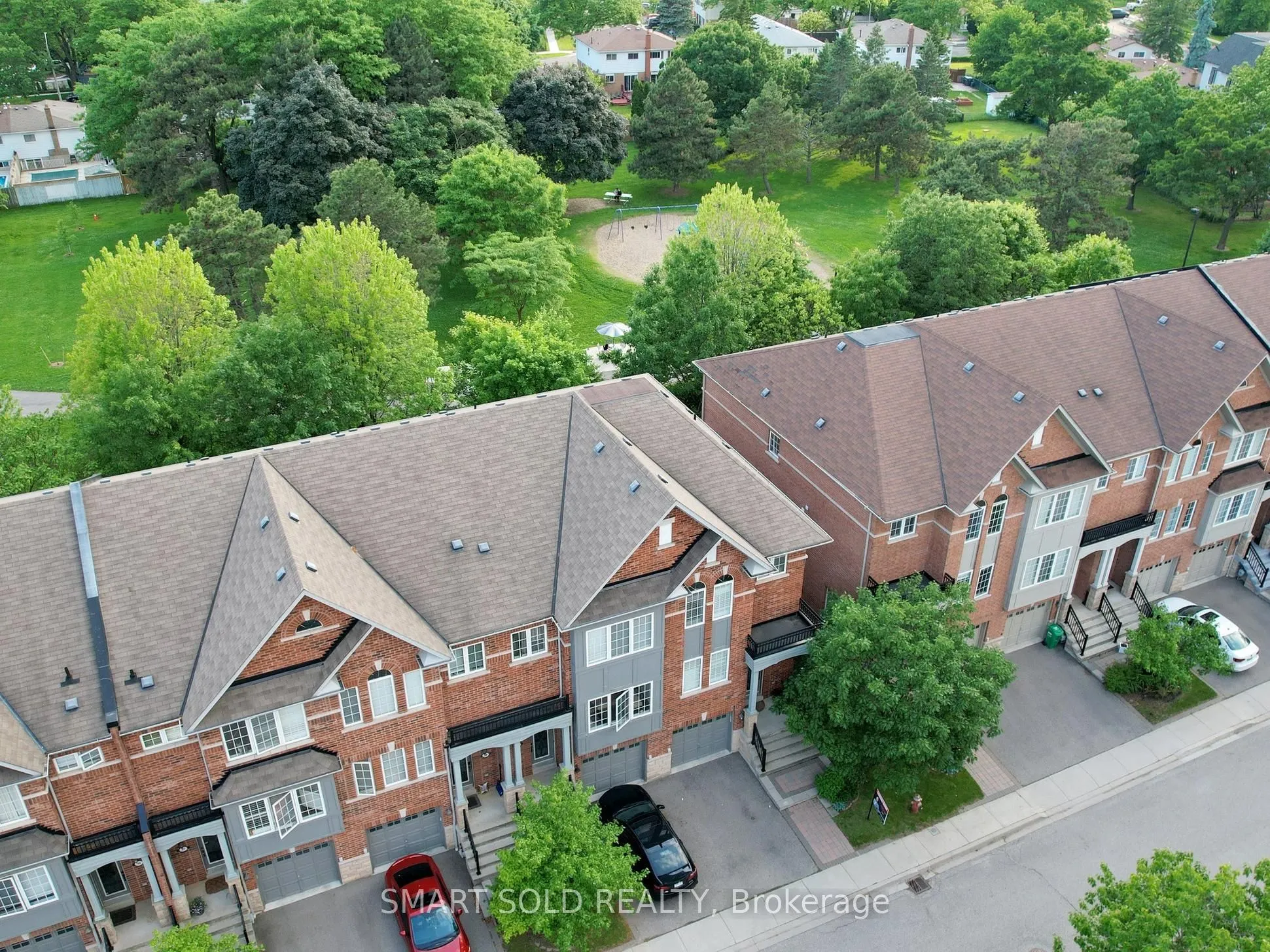 230 Paisley Boulevard W, #26