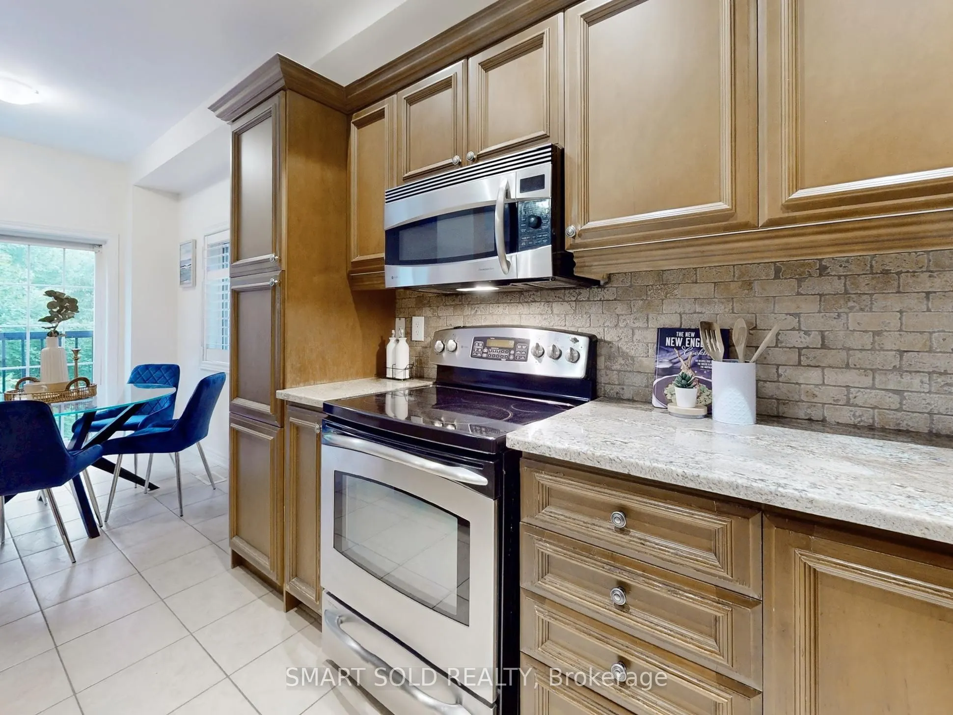 230 Paisley Boulevard W, #26
