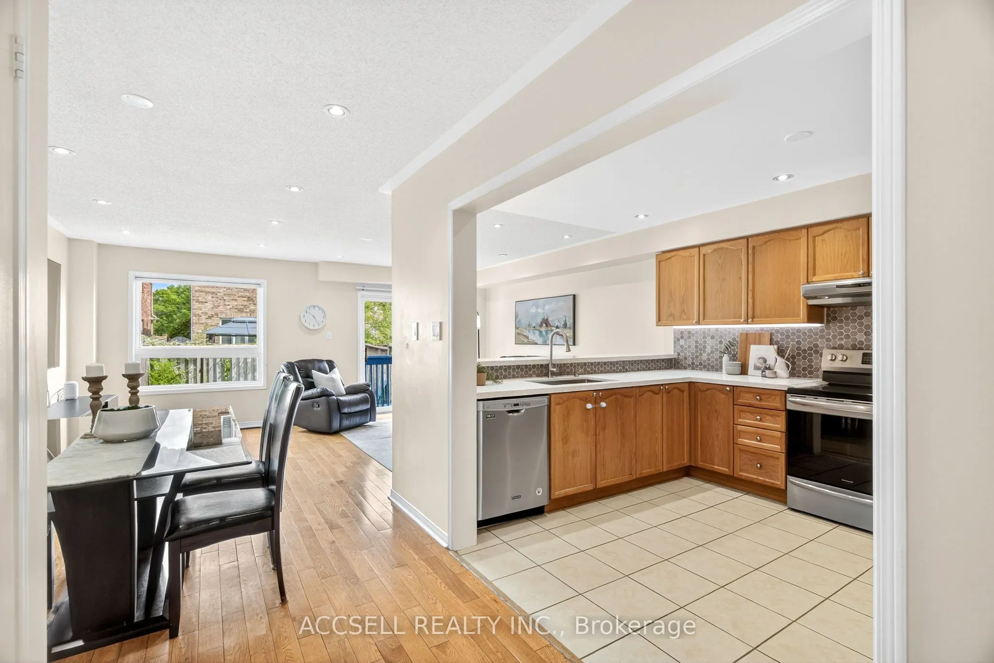 3054 Wrigglesworth Crescent