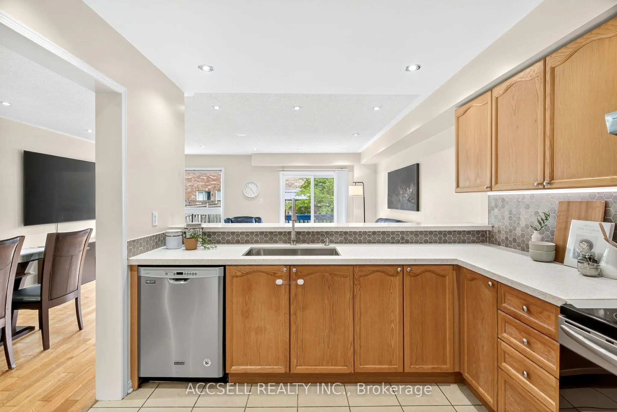 3054 Wrigglesworth Crescent