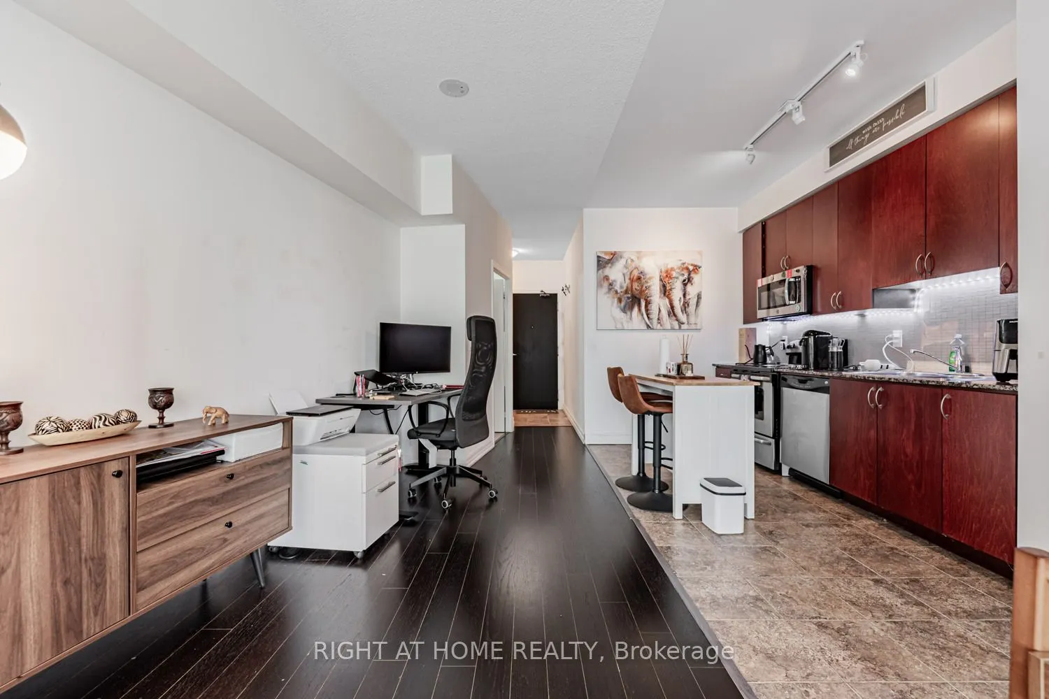 223 Webb Drive, #3206