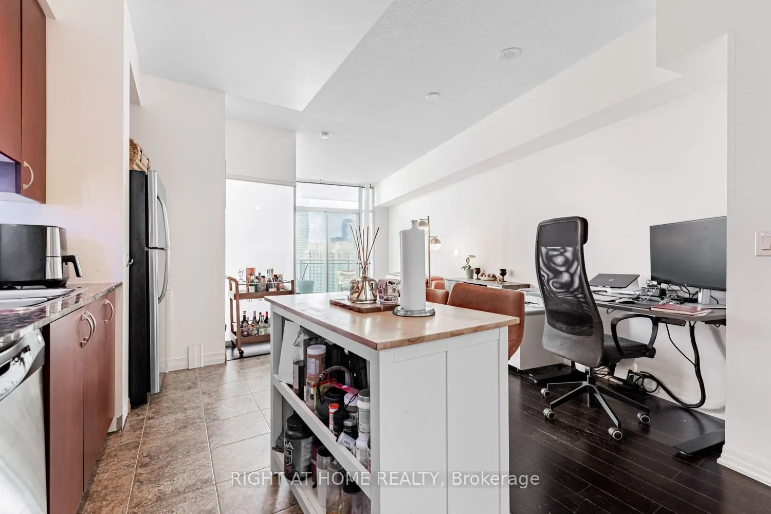 223 Webb Drive, #3206
