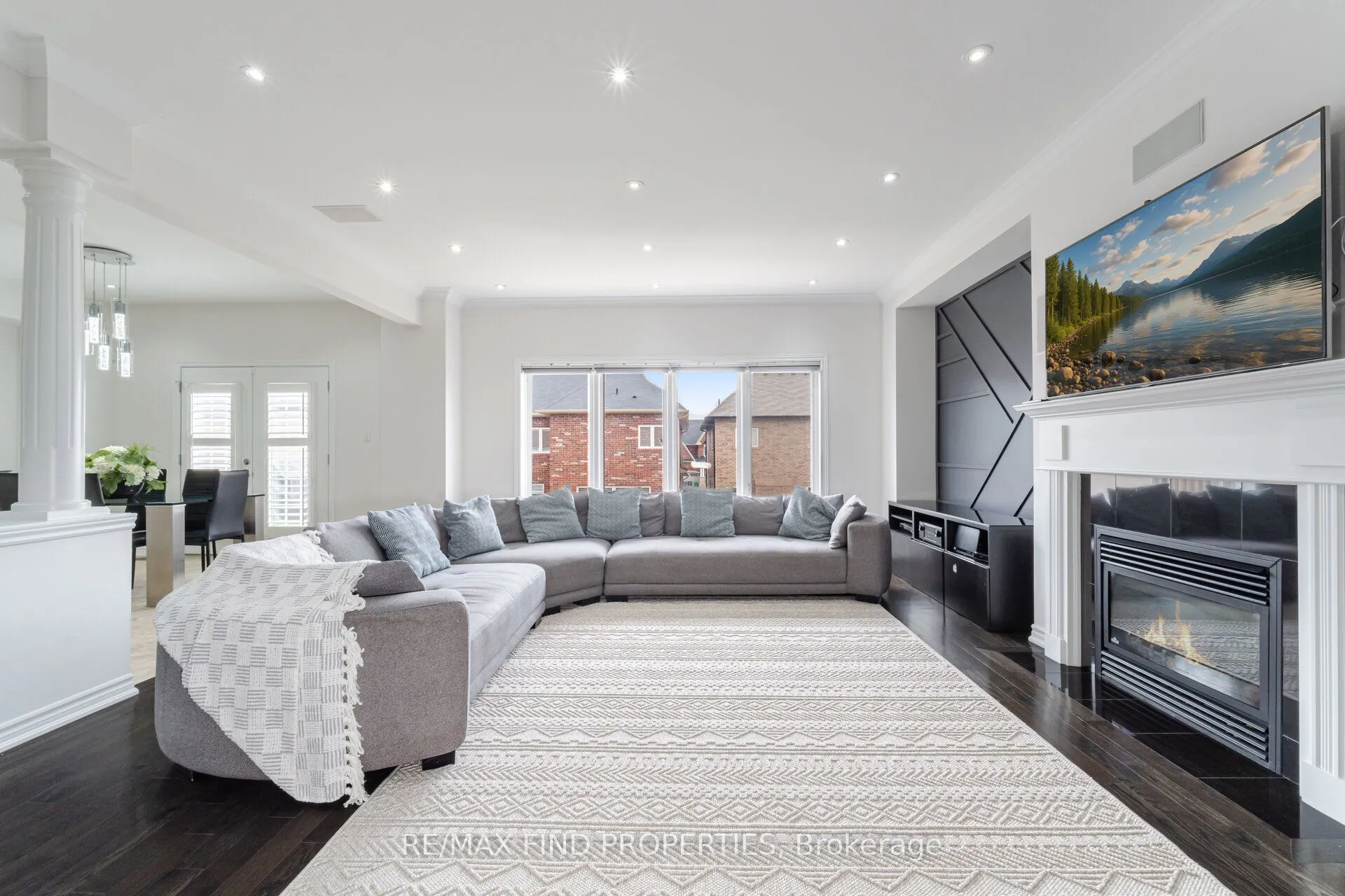 65 Monkton Circle